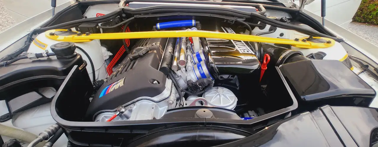 BMW M3 3.2i 24v, foto 6