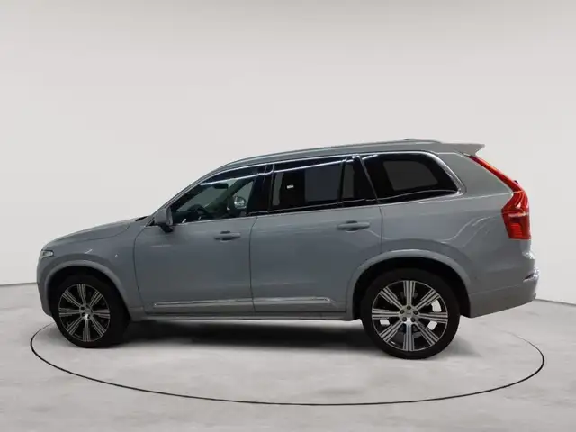 Volvo XC90 view 6