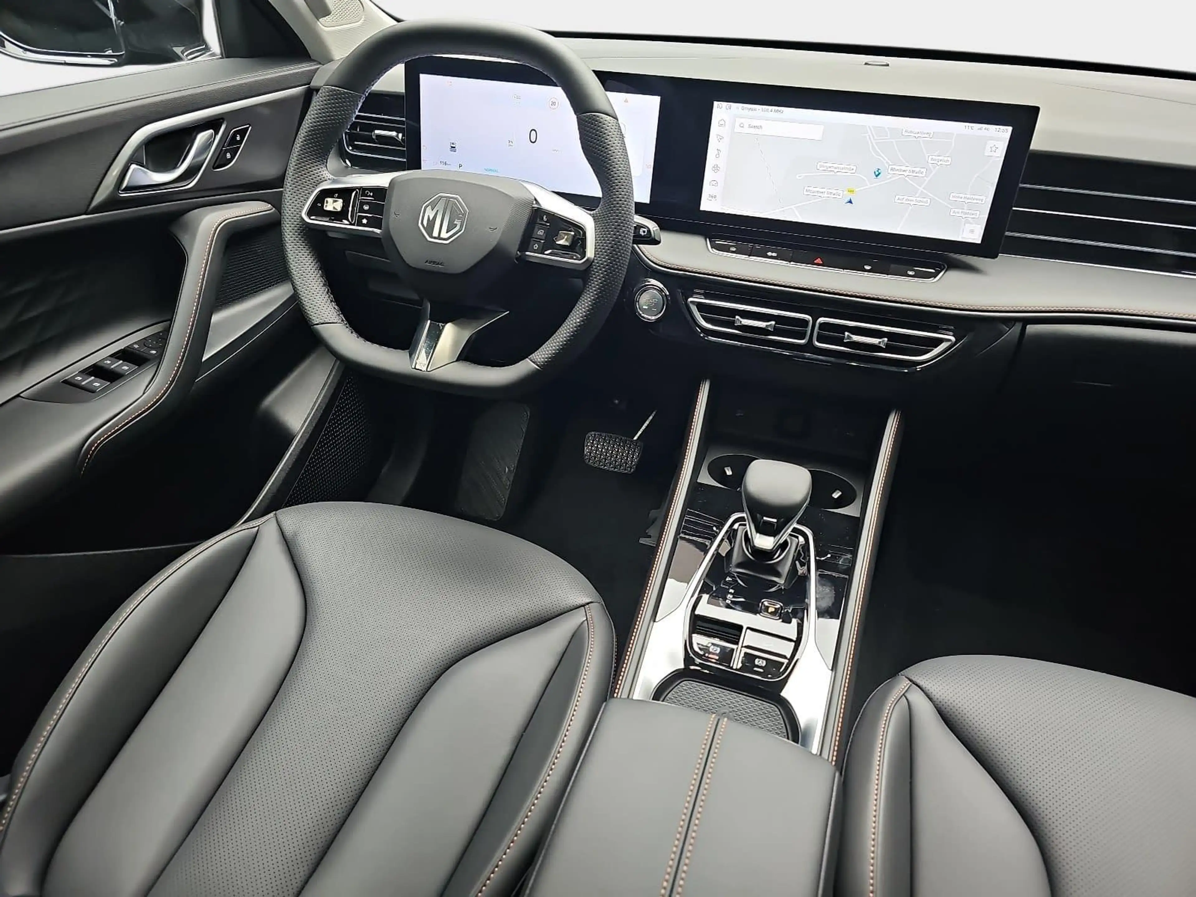 MG HS HS 1.5 HYBRID+ MY25.5 LUXURY LEDER 360-GRAD-KAMERA — photo 9