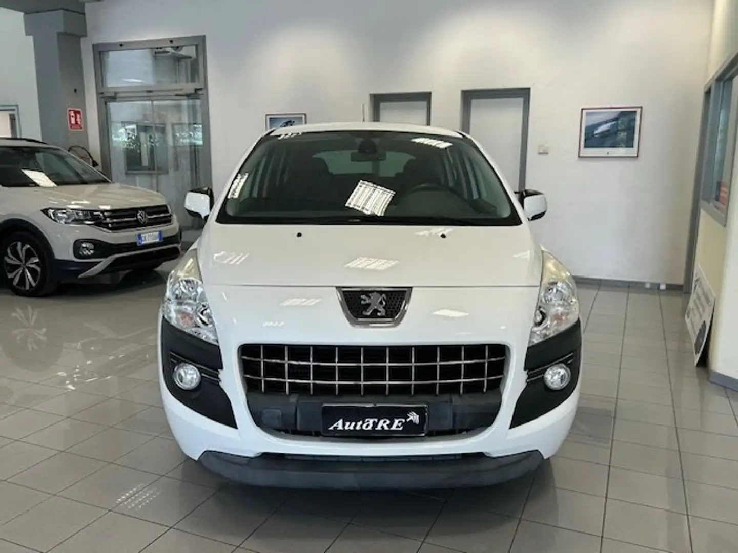 Peugeot 3008 3008 I 1.6 hdi 8v Active 115cv fap KM 40000 Blanc - 2