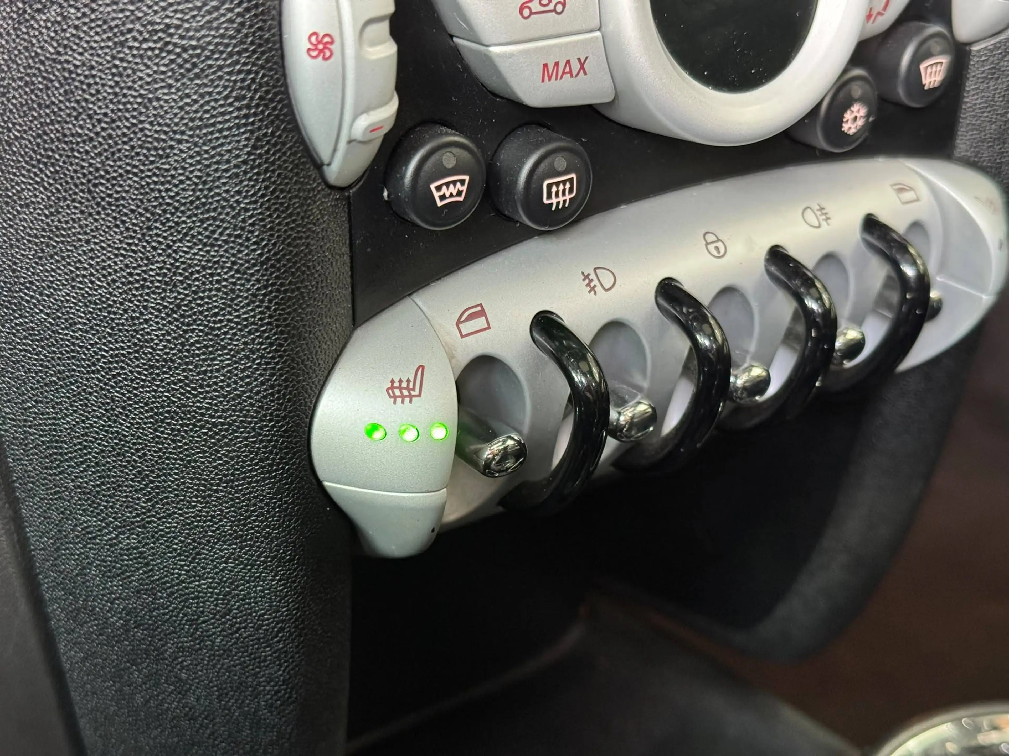 MINI Cooper S Clubman 🟩 1.6 ESSENCE 163CH - AUTOMATIQUE - GPS - CRUISE — photo 14