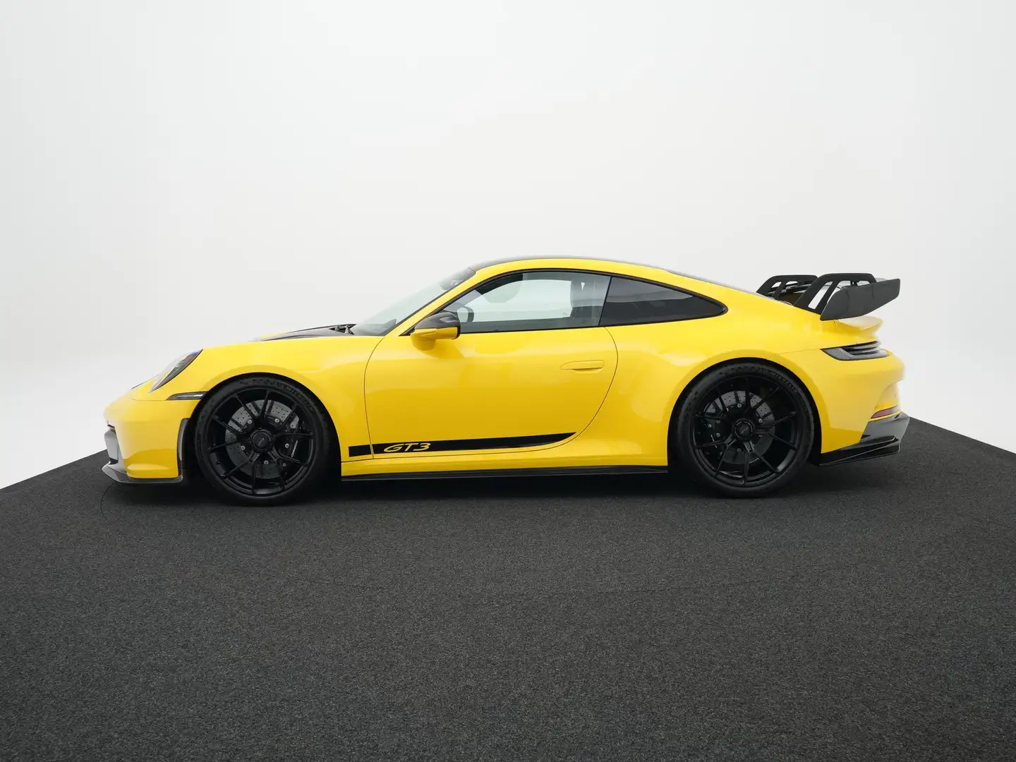 Porsche 992 GT3 Techart Bodykit Geel - 2
