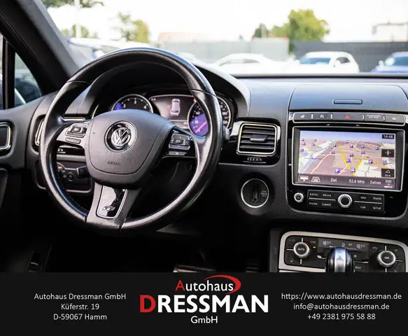 Volkswagen Touareg view 15
