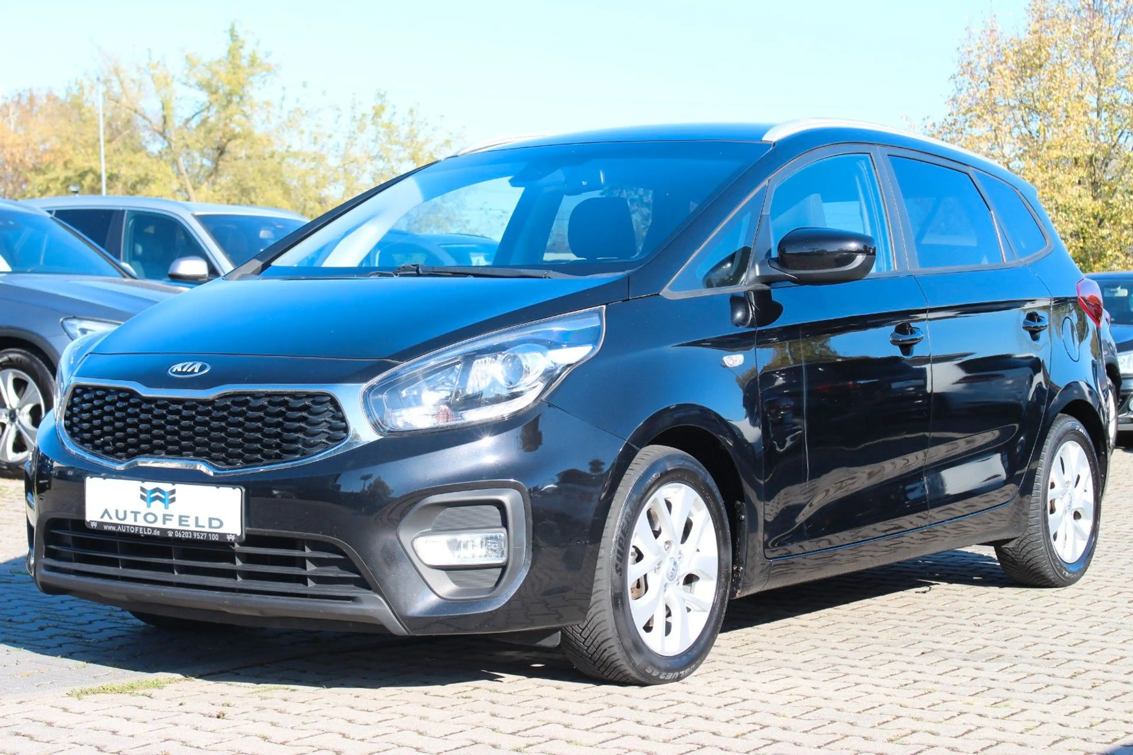 Kia Carens SHZ/KLIMA/BT/AUX/RADIO/NAVI