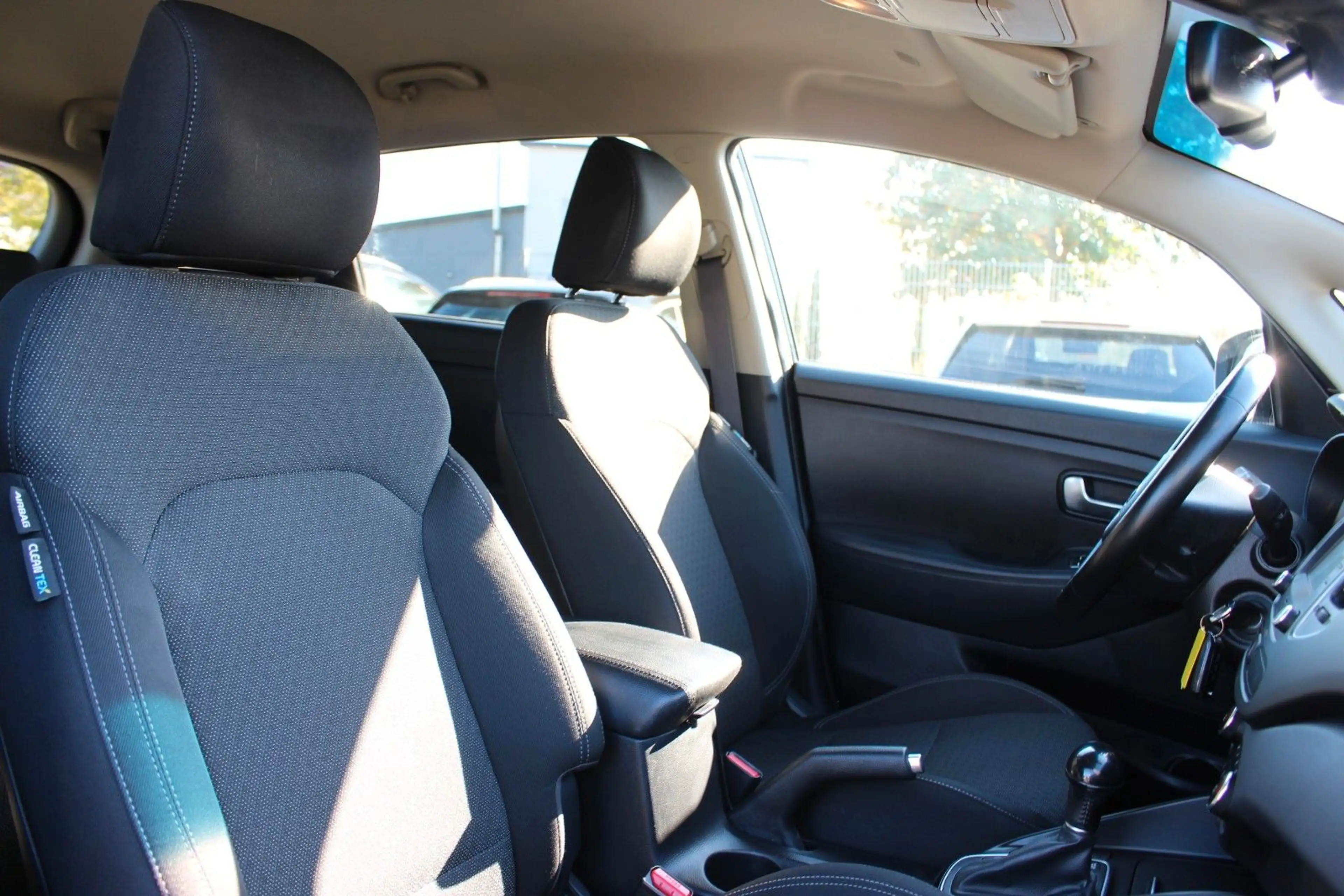 Kia Carens SHZ/KLIMA/BT/AUX/RADIO/NAVI — photo 12