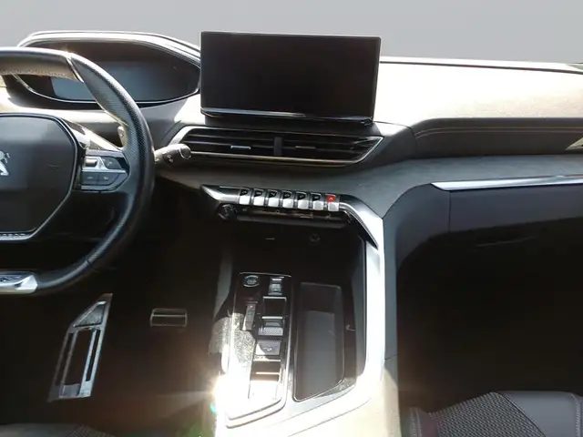 Peugeot 5008 view 12