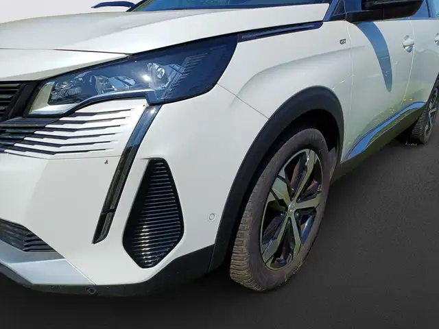 Peugeot 5008 view 9