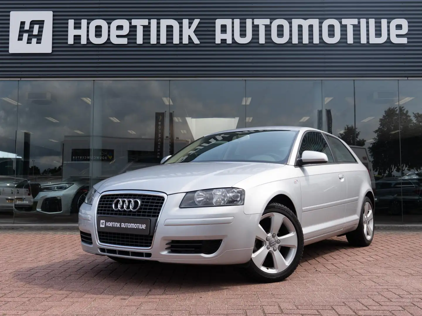 Audi A3 1.6 Pro Line| Slechts 34633 | Nieuw staat | Volled Grijs - 1