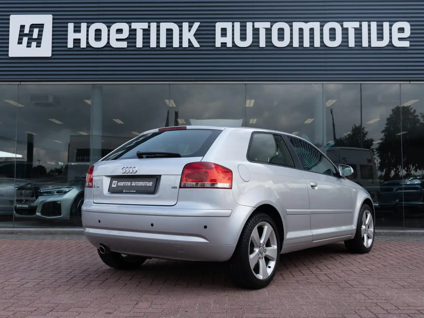 Audi A3 1.6 Pro Line| Slechts 34633 | Nieuw staat | Volled Grijs - 2