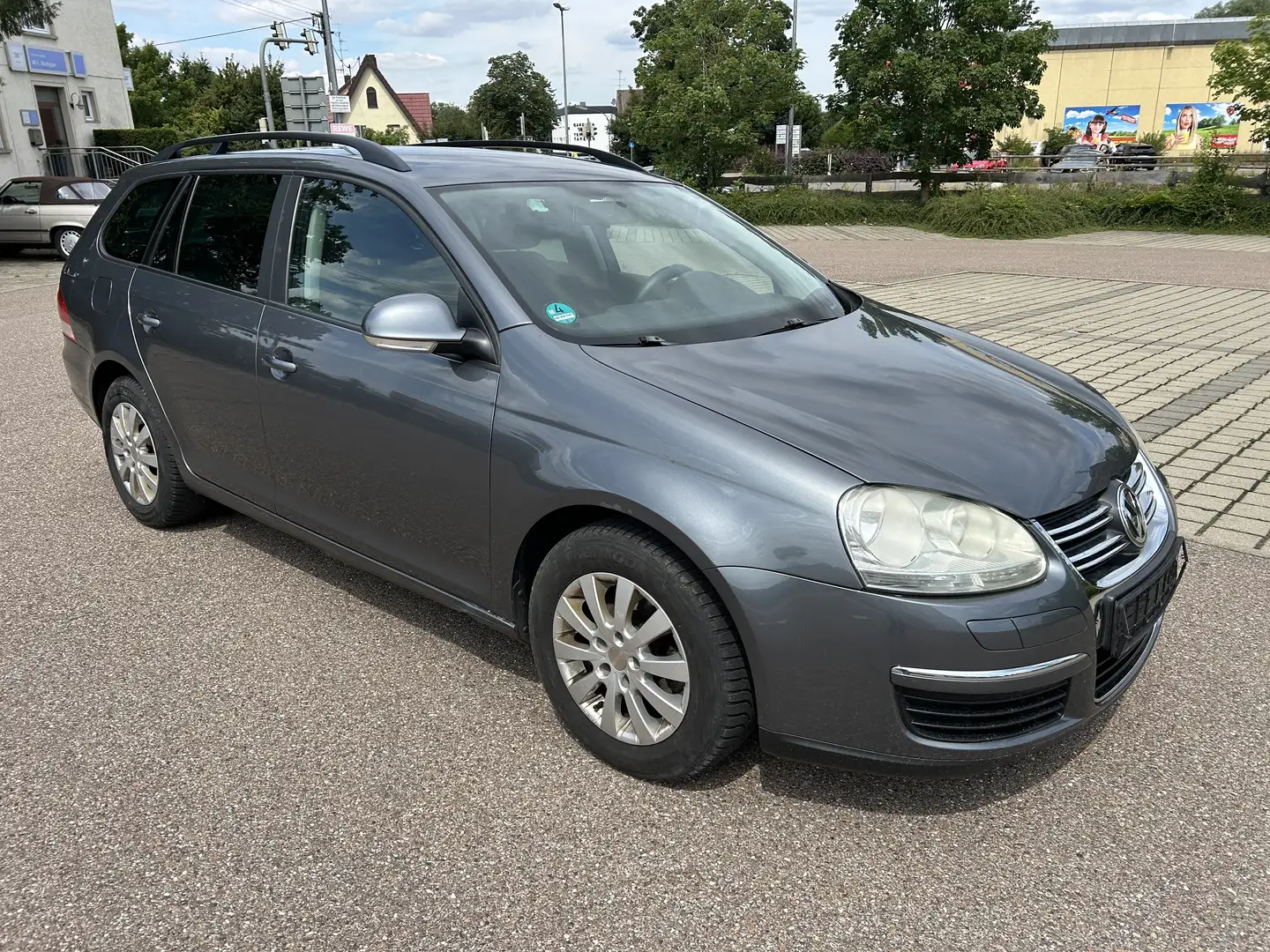 Volkswagen Golf Variant 1.9 TDI Tüv 10/2025 Grau - 1
