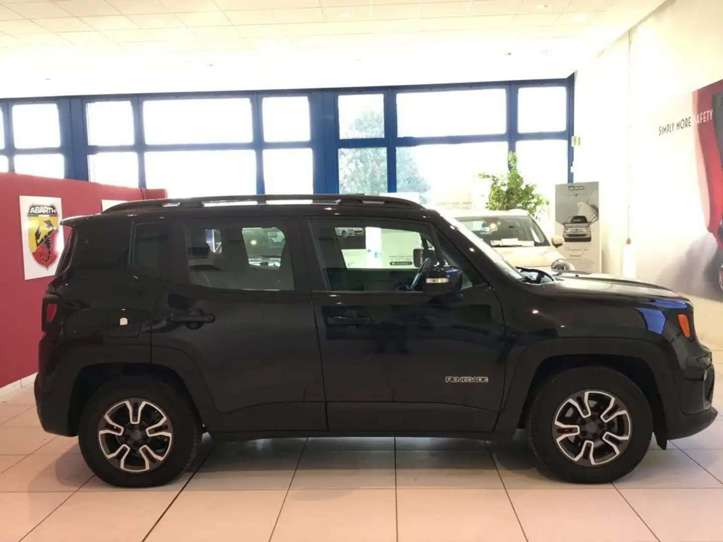 Jeep Renegade MY19 1.6 Mjt 120CV DCT Longitude USATO GARANTITO Schwarz - 2