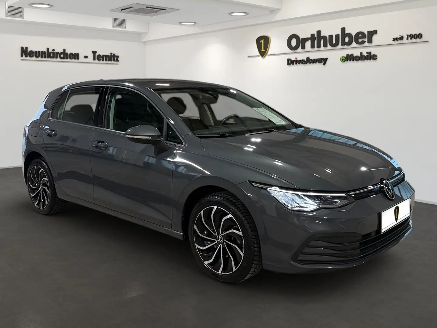 Volkswagen Golf Life mHeV TSI DSG Grau - 2