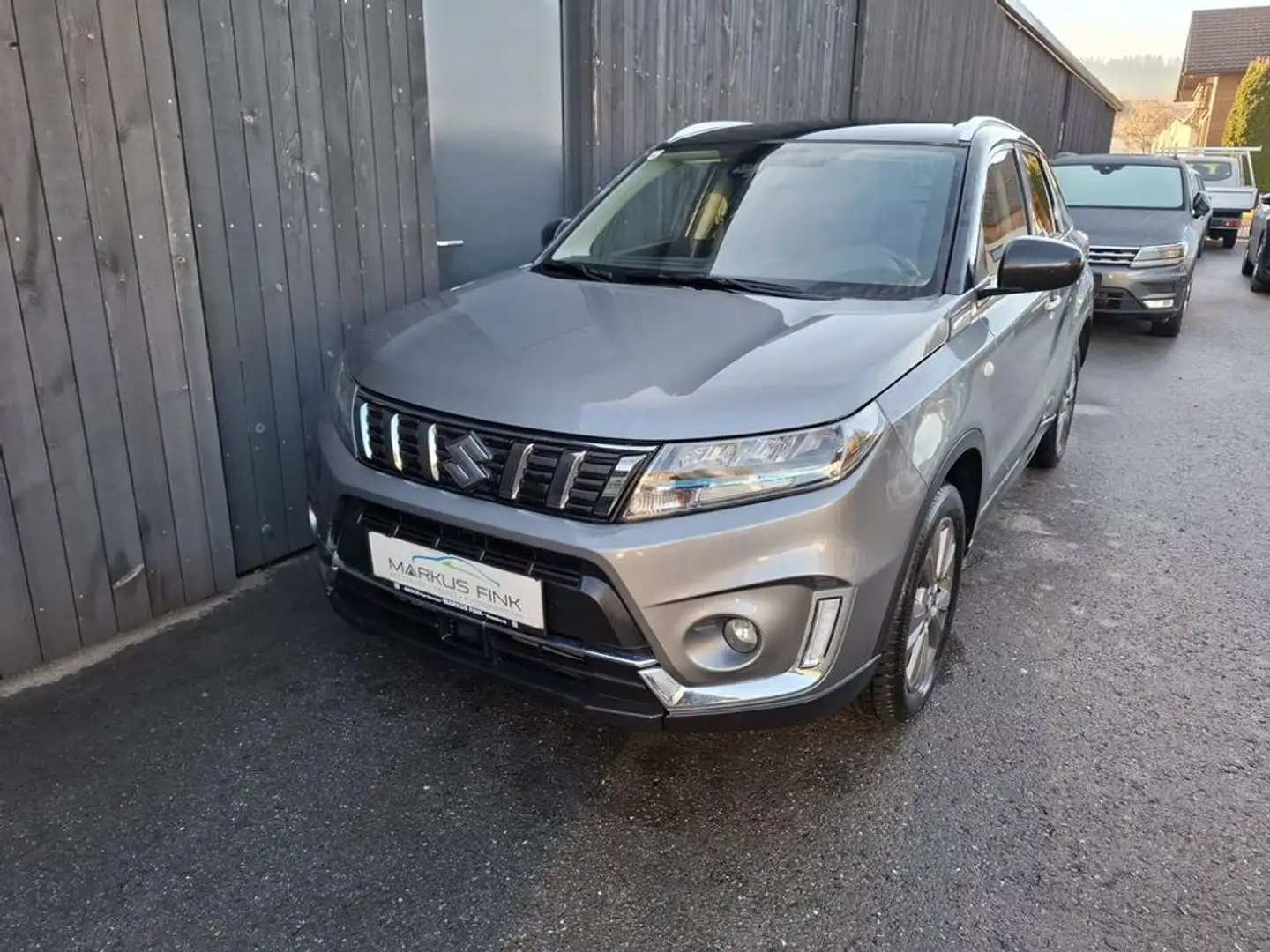 Suzuki Vitara 1.4 AllGrip S Grau - 1