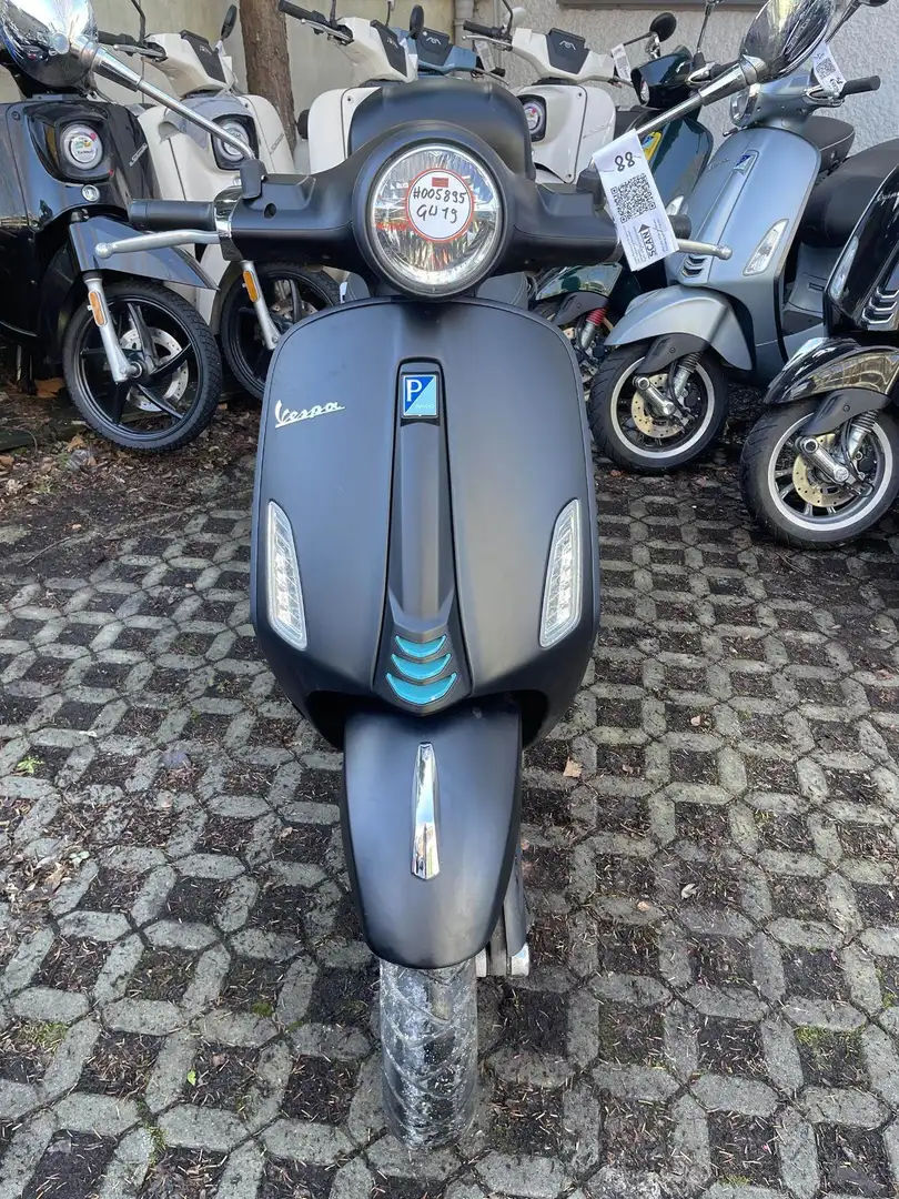 Vespa Primavera S 50 Sport LED USB mit Beule Negro - 2