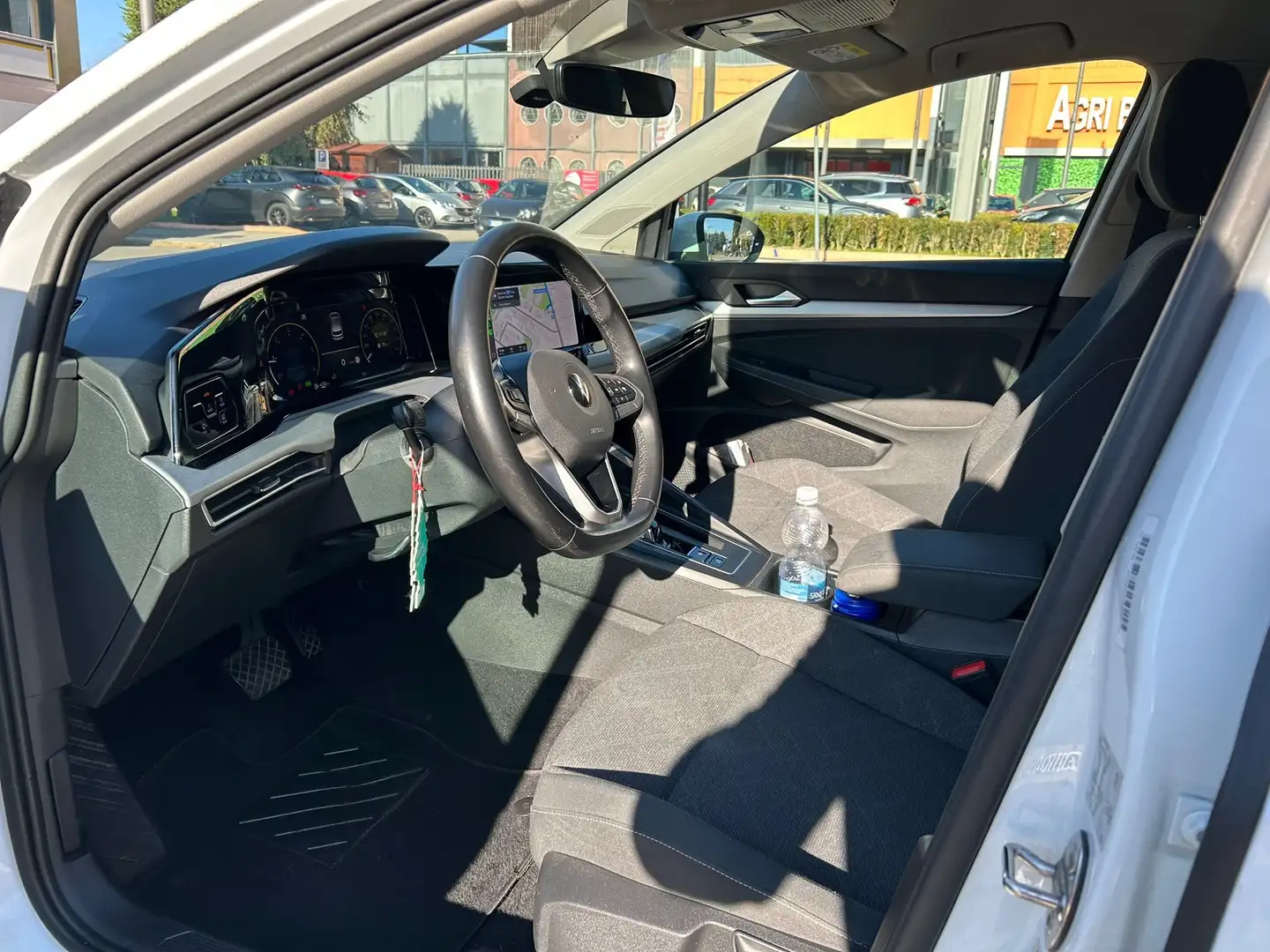 Volkswagen Golf Golf VIII 2020 2.0 tdi 1st Edition Style 150cv dsg Bianco - 2