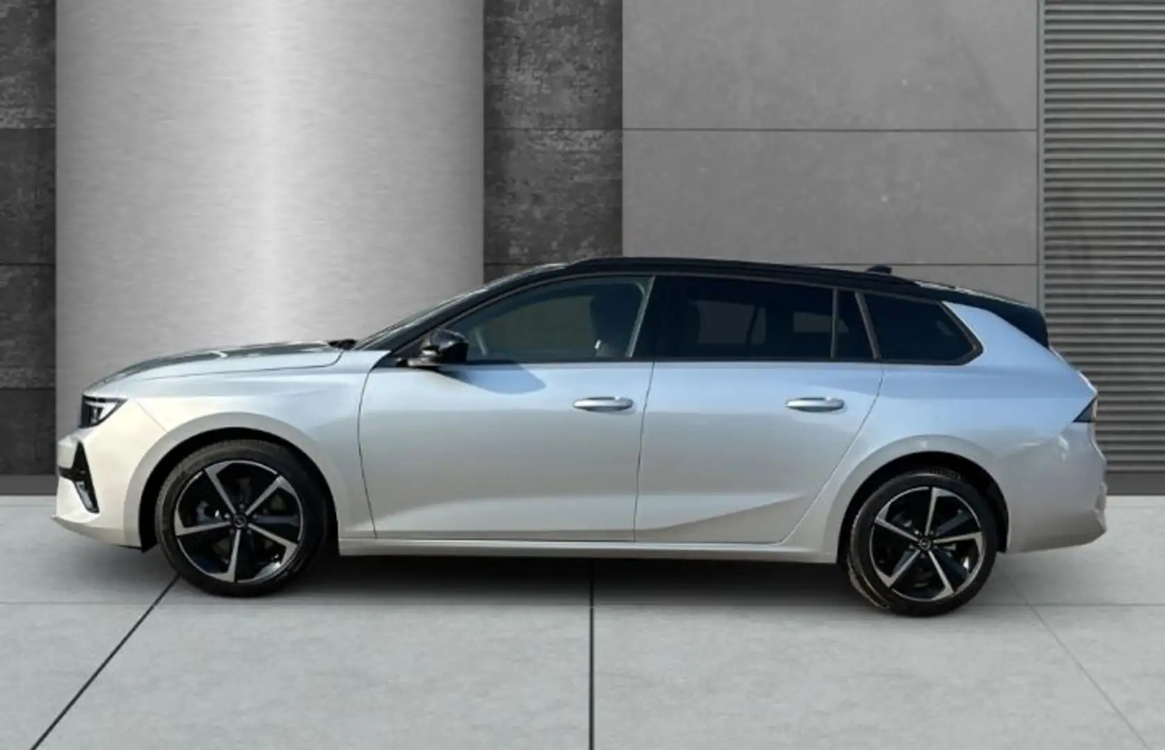 Opel Astra Sports Tourer 1.2 Turbo Automatik Edition Zilver - 2