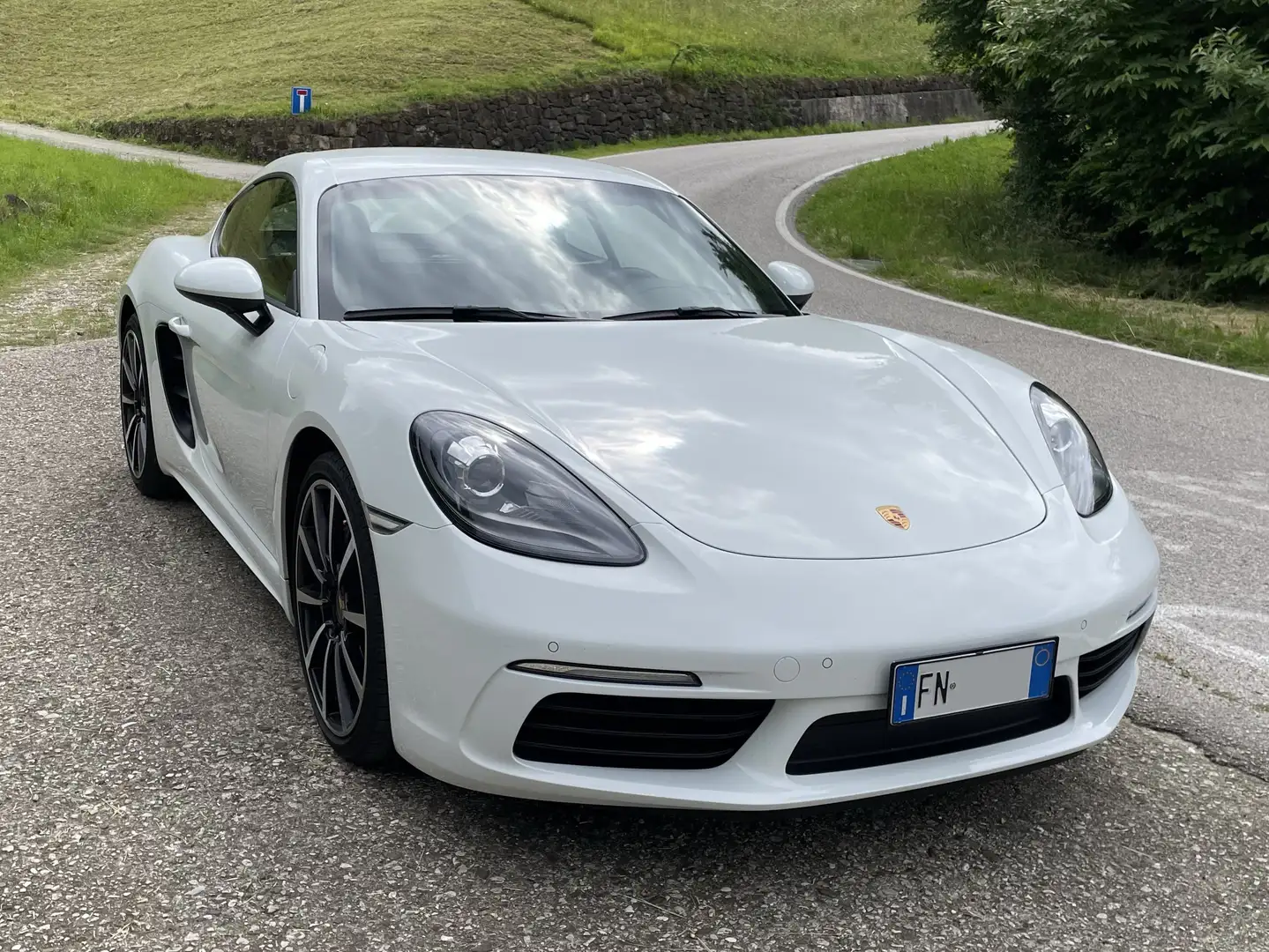 Porsche Cayman 718 Cayman - CHRONO SPORT - APPROVED Wit - 2