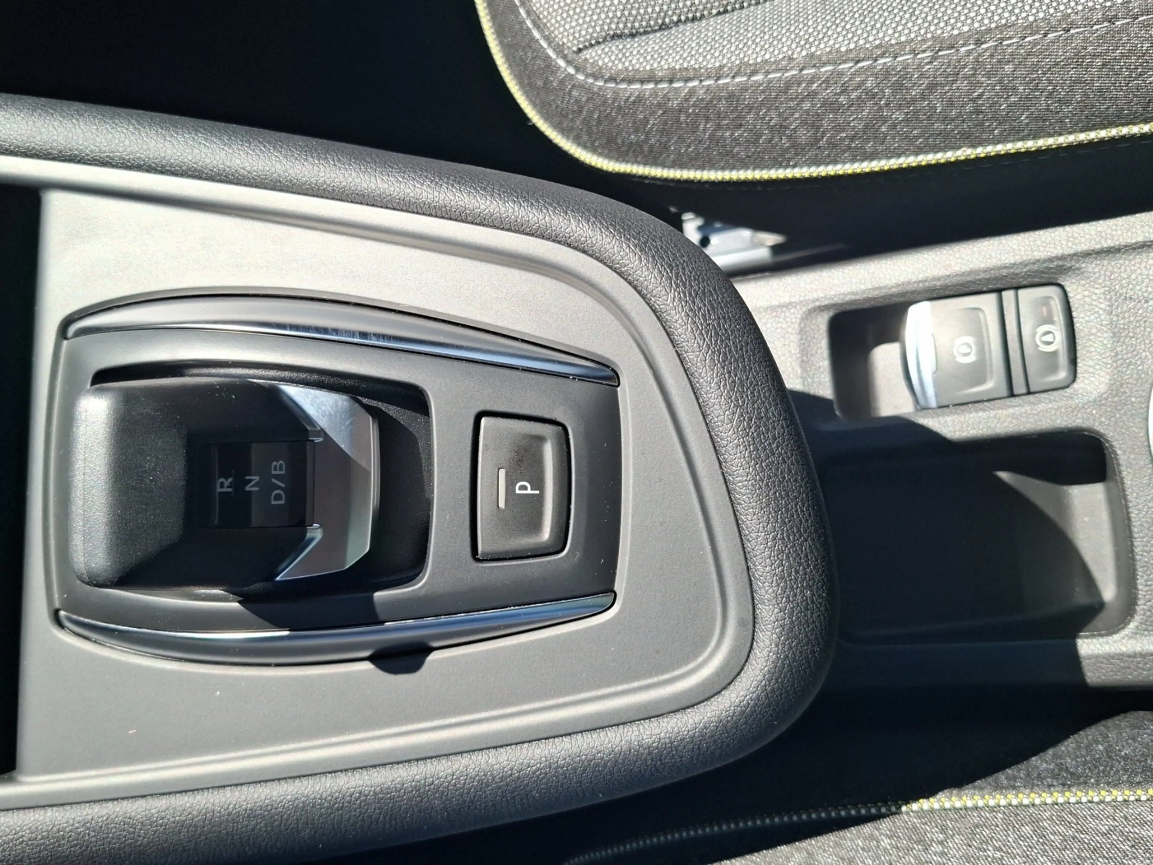 Renault Symbioz E-TECH Full Hybrid 160 Techno*NAVI*SHZ* — photo 15