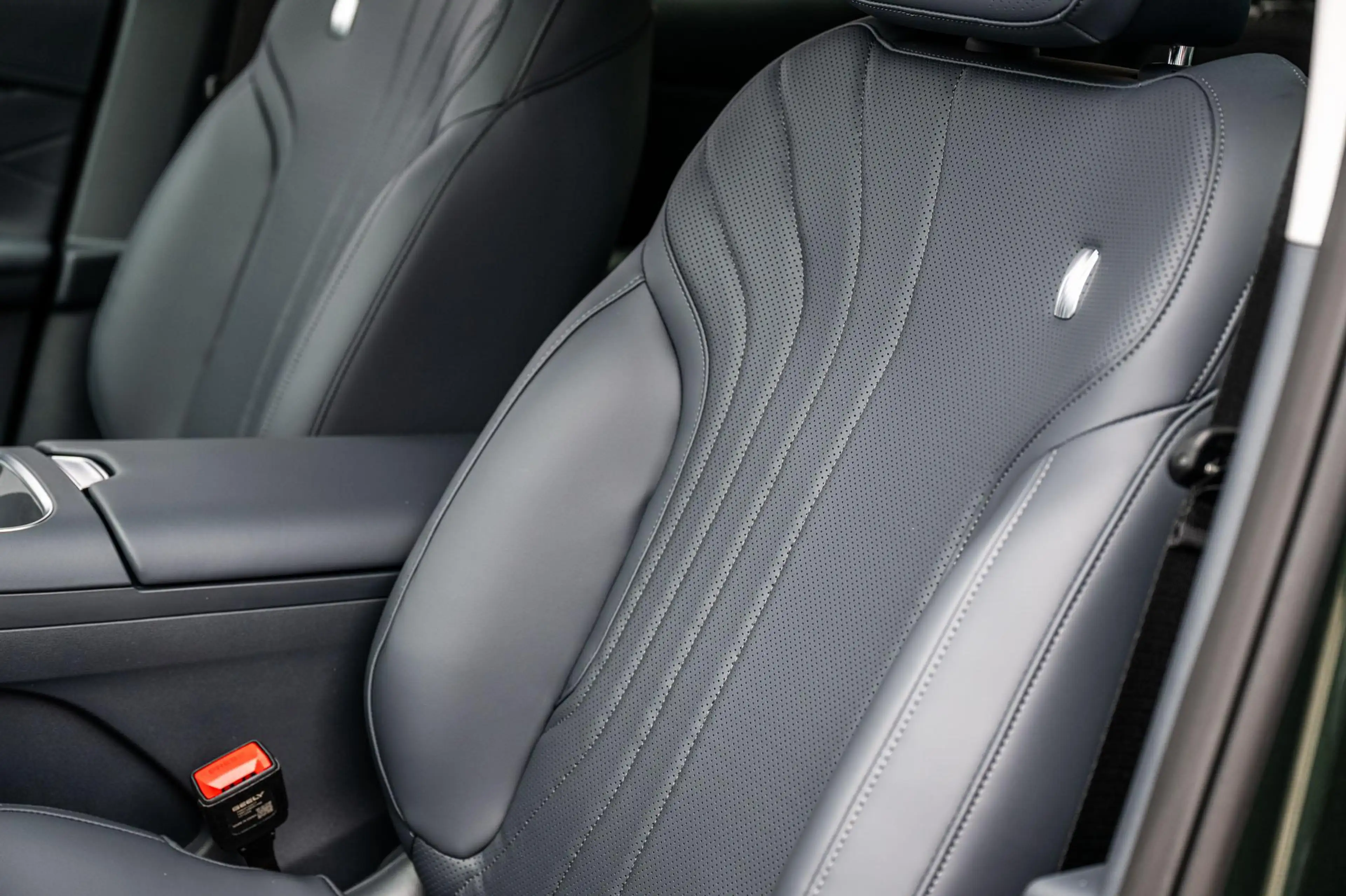 Geely Starray EM-i 1.5 Max+ | 136km Elektrisch bereik | Stoelverwarmi — photo 6