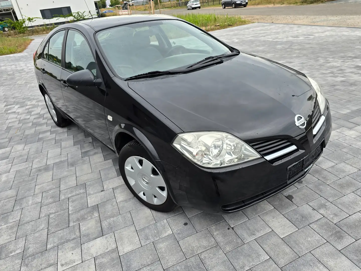 Nissan Primera Visia Чёрный - 1