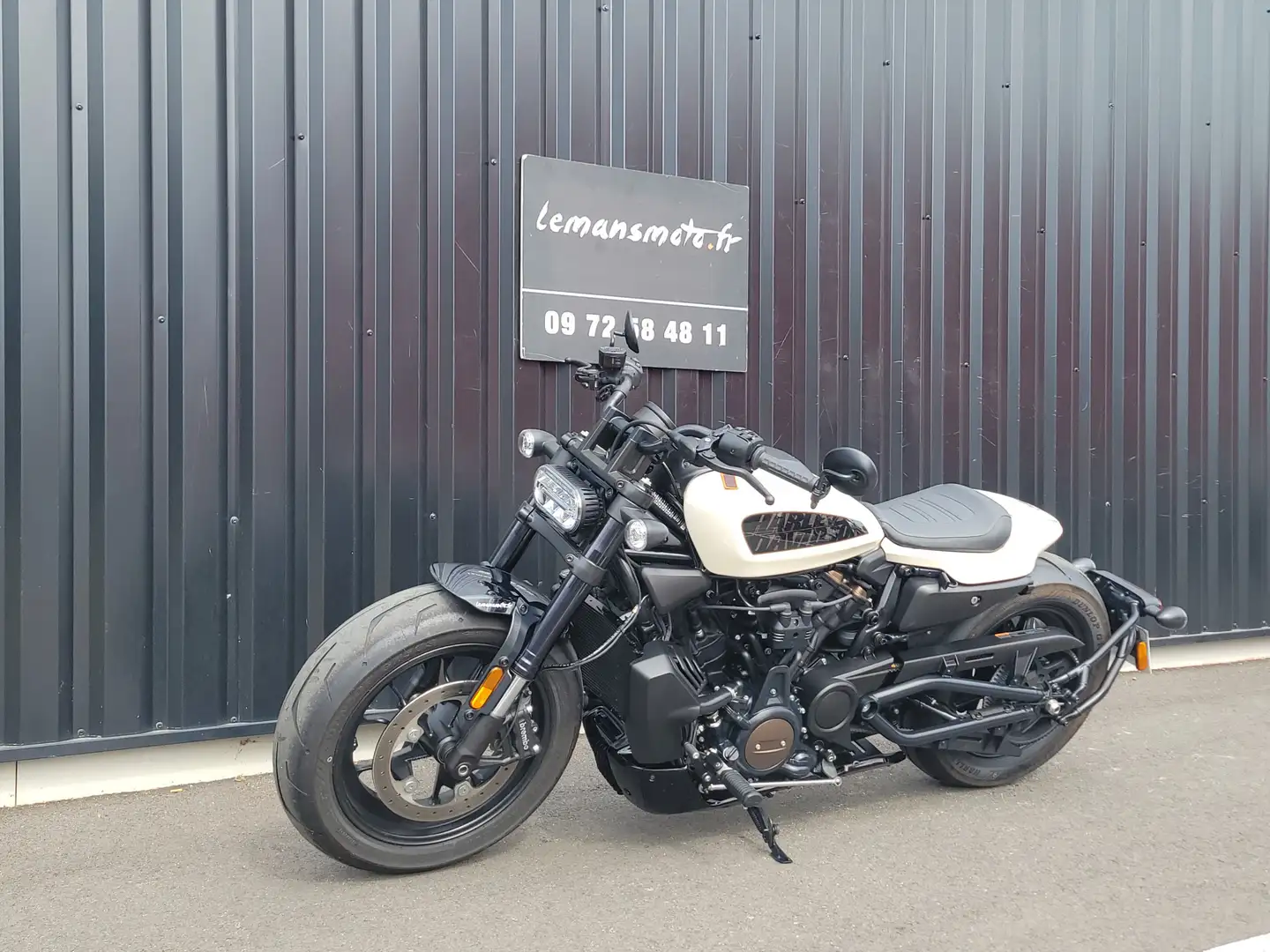Harley-Davidson Sportster - 2