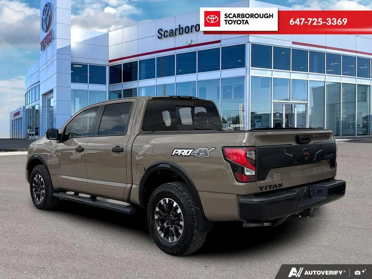 Nissan Titan снимка Nissan Titan
