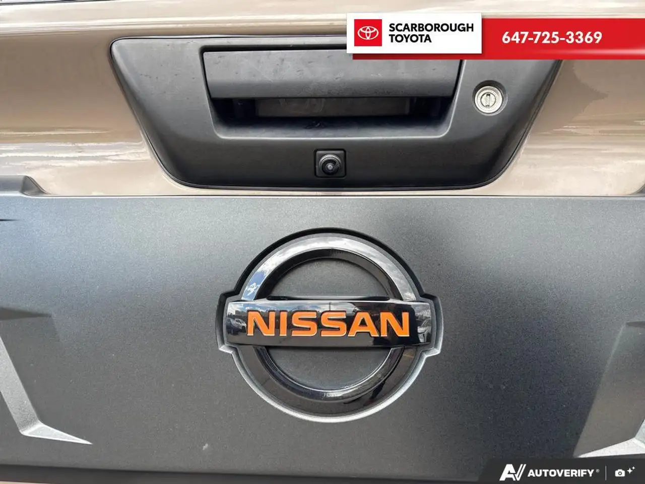Nissan Titan снимка Nissan Titan