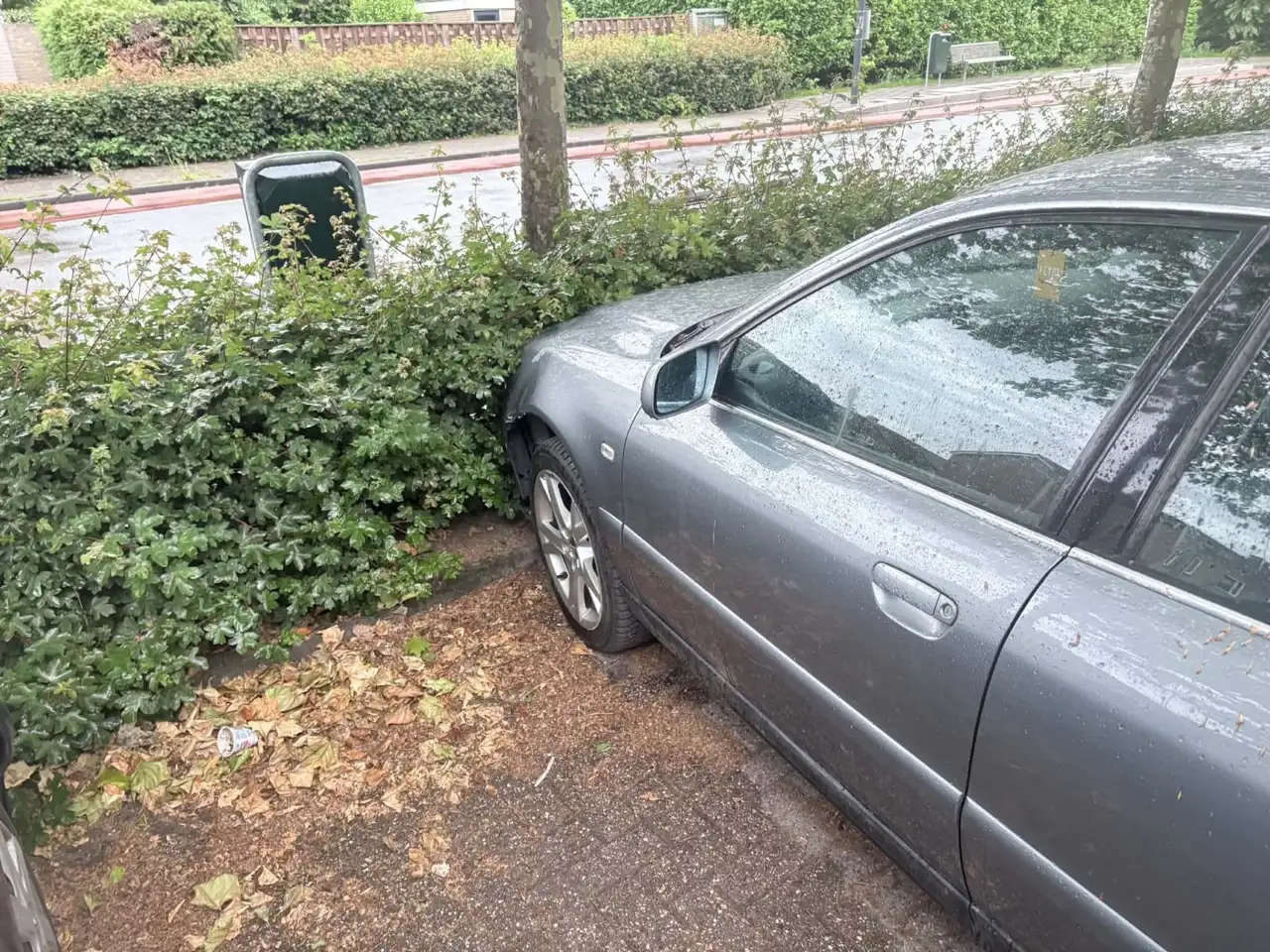 Audi A4 1.6, foto 3