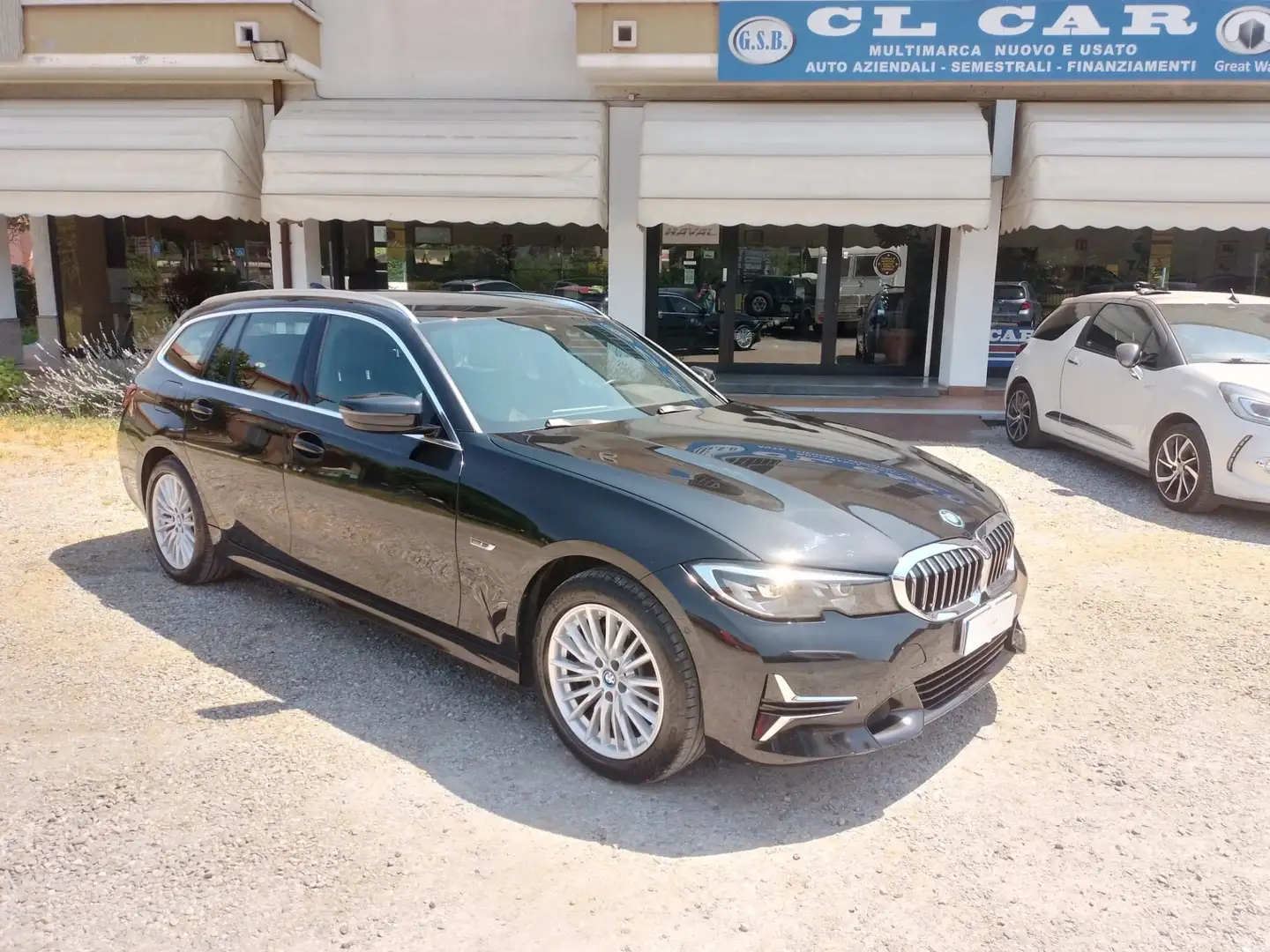 BMW 320 320e Touring Luxury auto Nero - 1