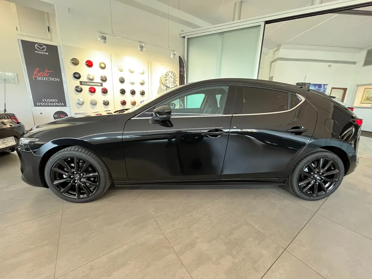 Mazda 3 186CV HOMURA KM0 ZERO ANTICIPO 295€ AL MESE Nero - 2