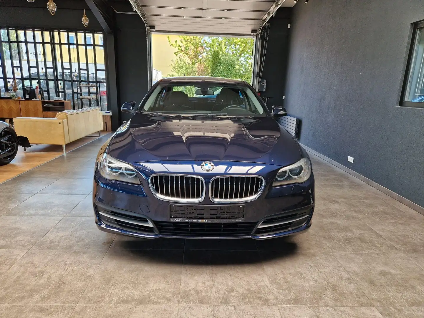 BMW 520 i Facelift*Kamera*Bi-Xenon*Klimaauto* Blau - 2