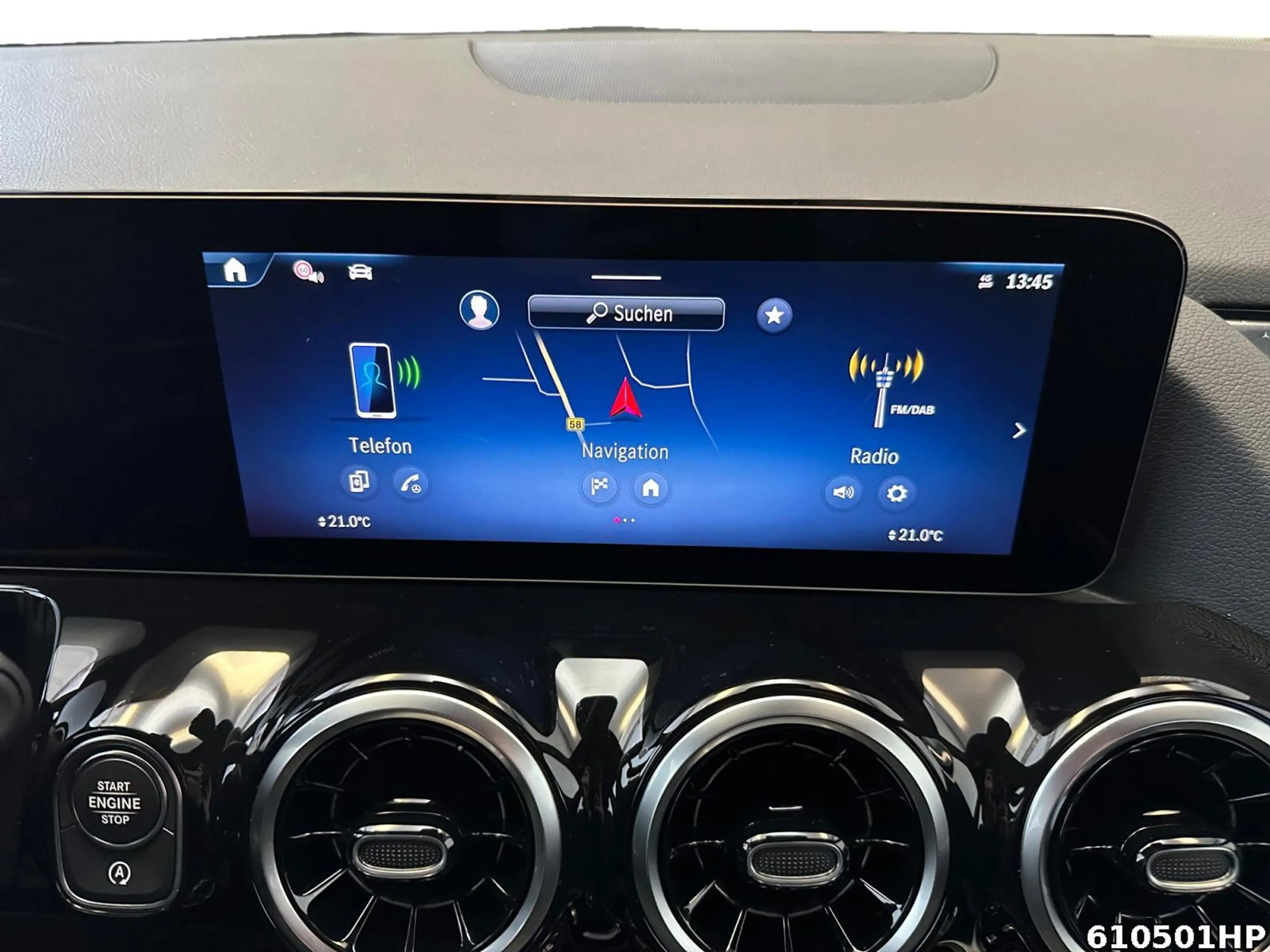 Mercedes-Benz GLA 200 Progressive Kamera Easypack LED SHZ DAB — photo 10