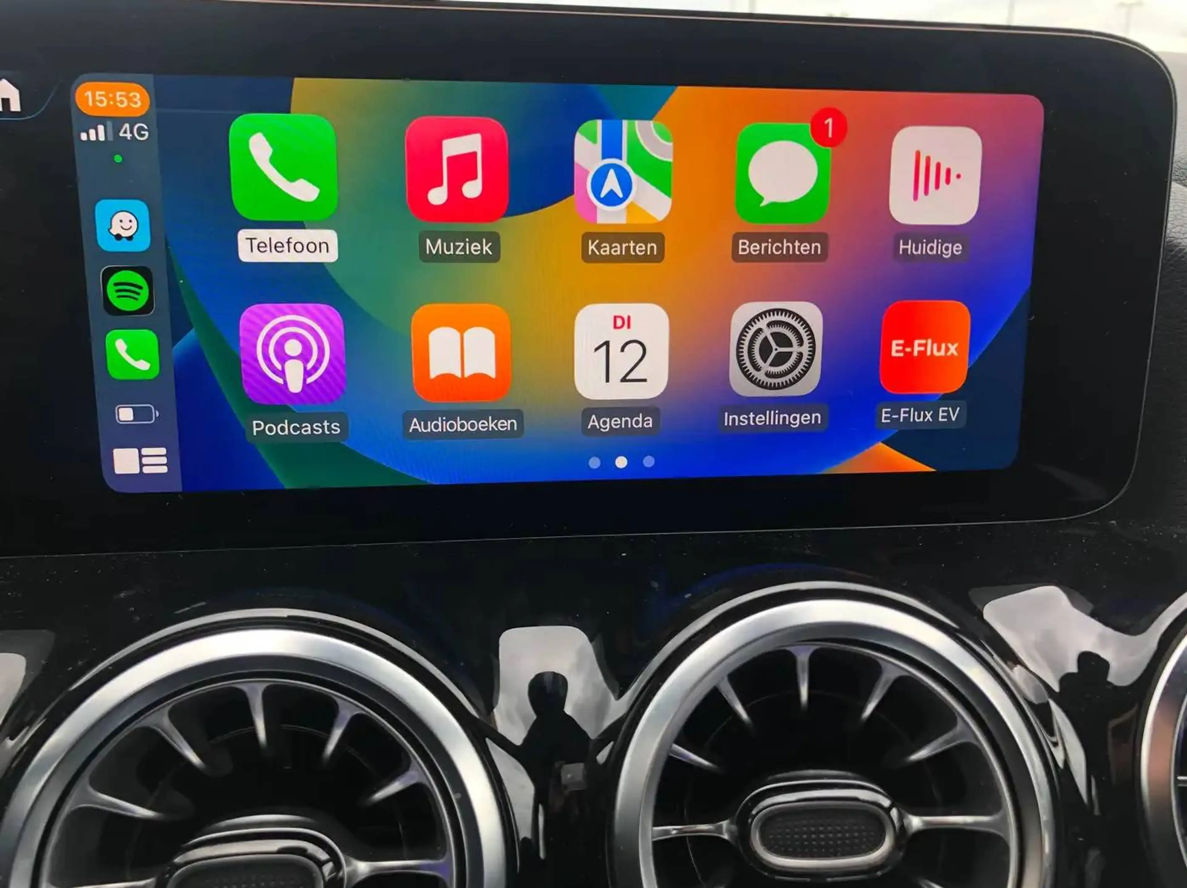 Mercedes-Benz EQA 250 EQA 250+ 70.5 kW Business Line, Sfeerverlichting, Camera, Winter pack, Carplay — photo 22