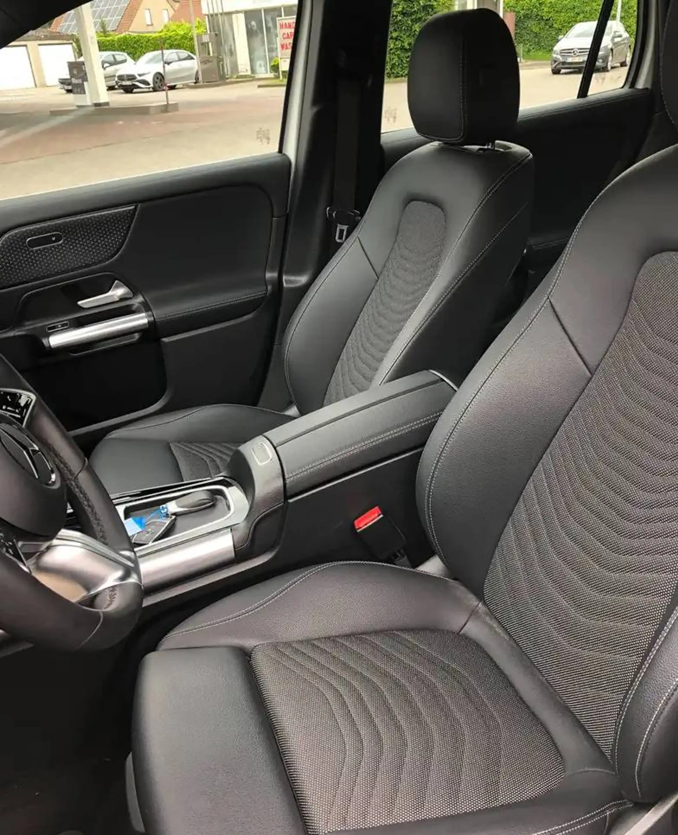Mercedes-Benz EQA 250 EQA 250+ 70.5 kW Business Line, Sfeerverlichting, Camera, Winter pack, Carplay — photo 9