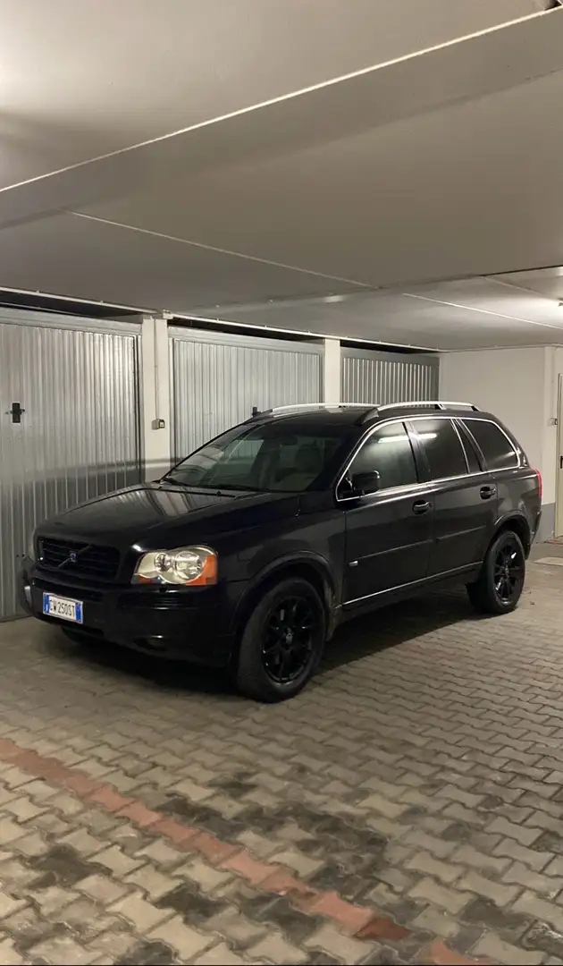 Volvo XC90 2.4 d5 Optima auto Nero - 1