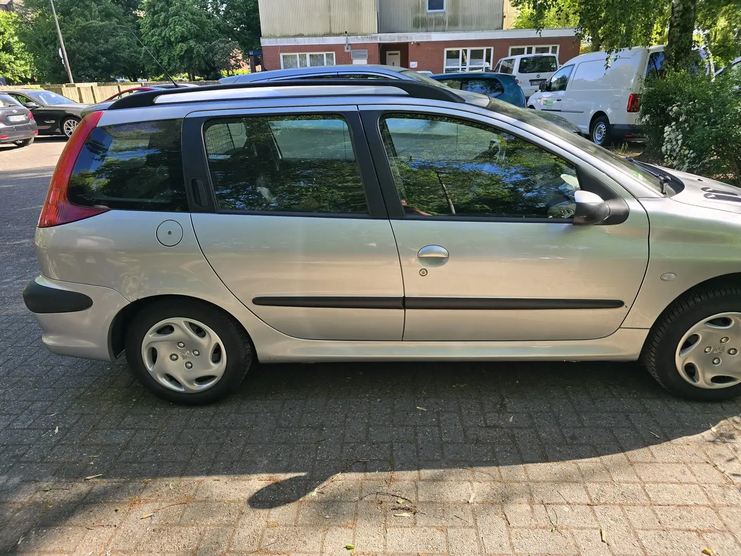 Peugeot 206 206 SW Grau - 1