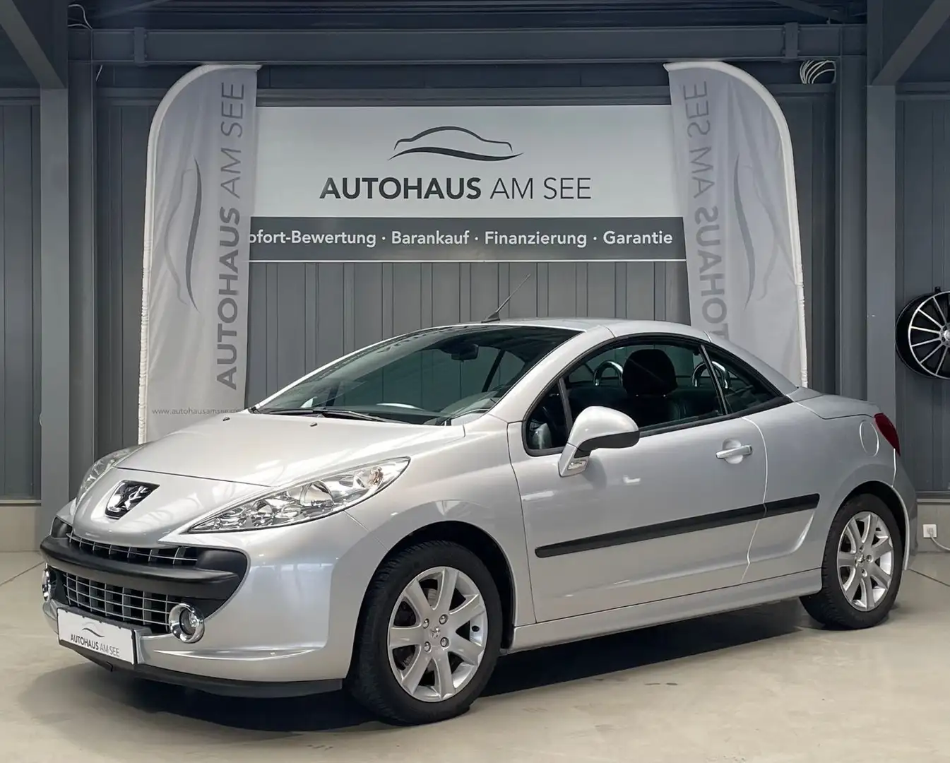 Peugeot 207 Cabrio in Grau gebraucht in Dortmund für € 3.990,-