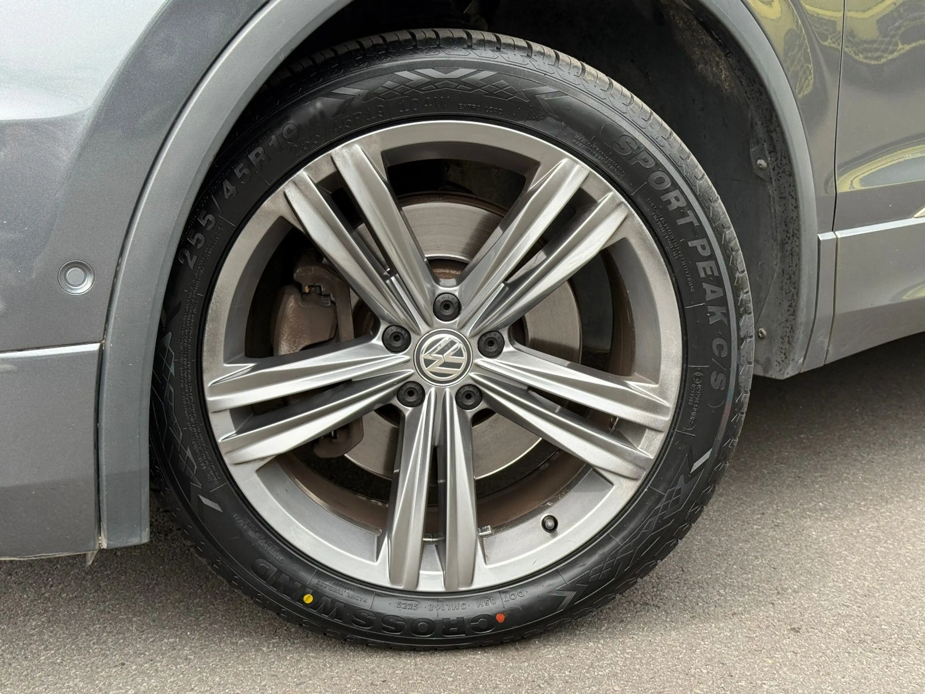 Volkswagen Tiguan Allspace R-Line 4M DSG ACC Sthz 7Sitz Kam — photo 2