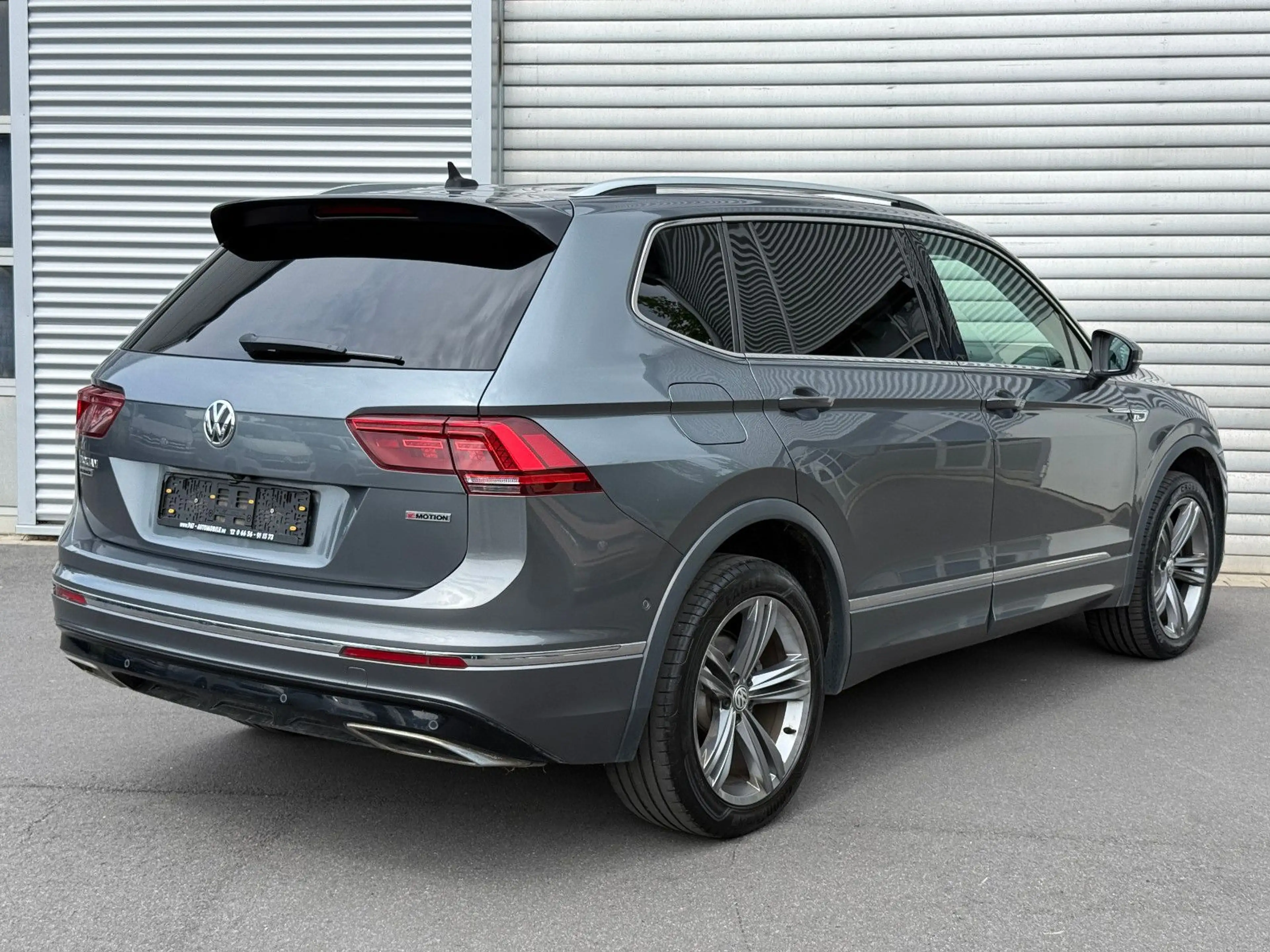 Volkswagen Tiguan Allspace R-Line 4M DSG ACC Sthz 7Sitz Kam — photo 5