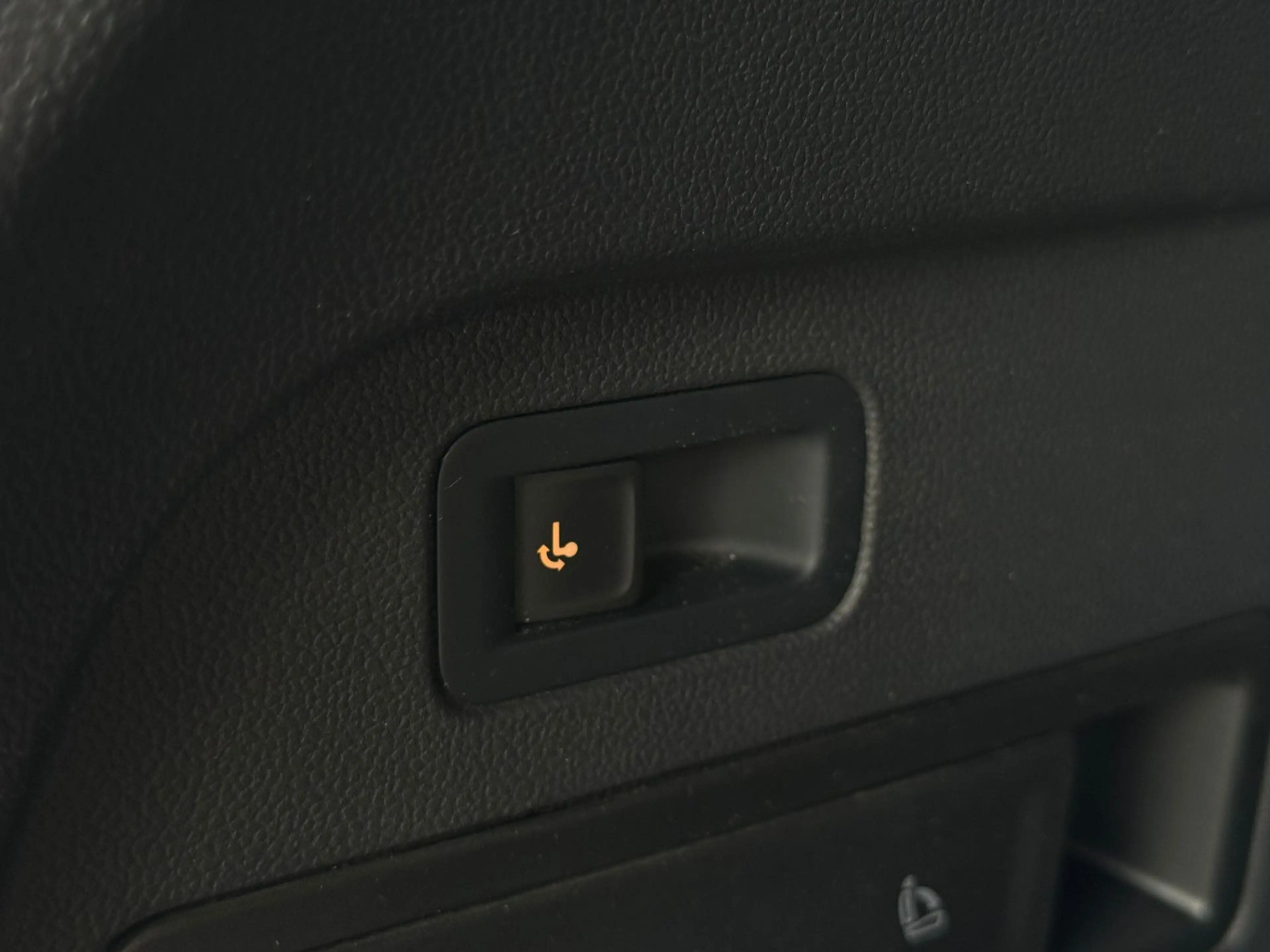 Volkswagen Tiguan Allspace R-Line 4M DSG ACC Sthz 7Sitz Kam — photo 10