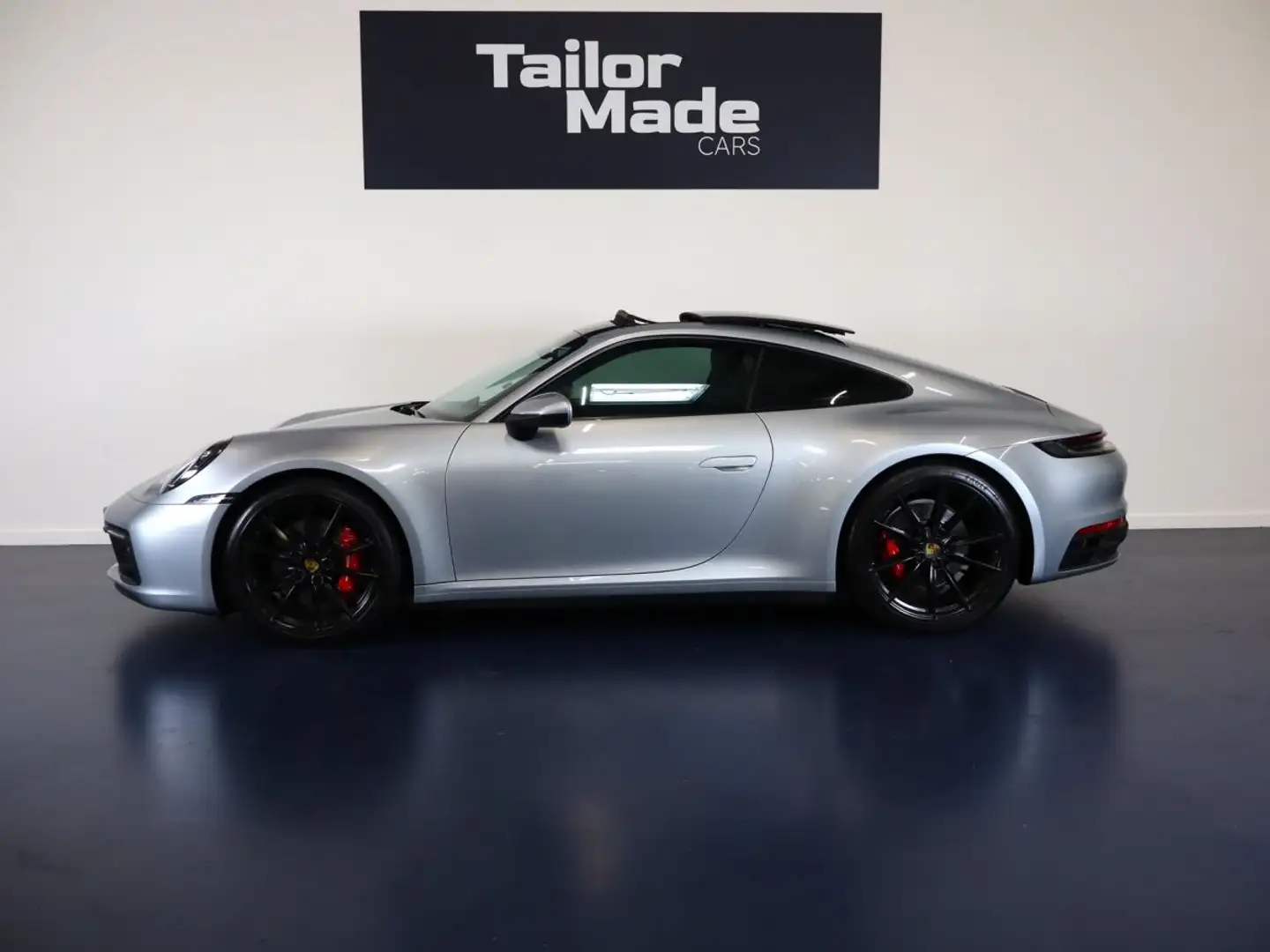 Porsche 911 Carrera S - 2