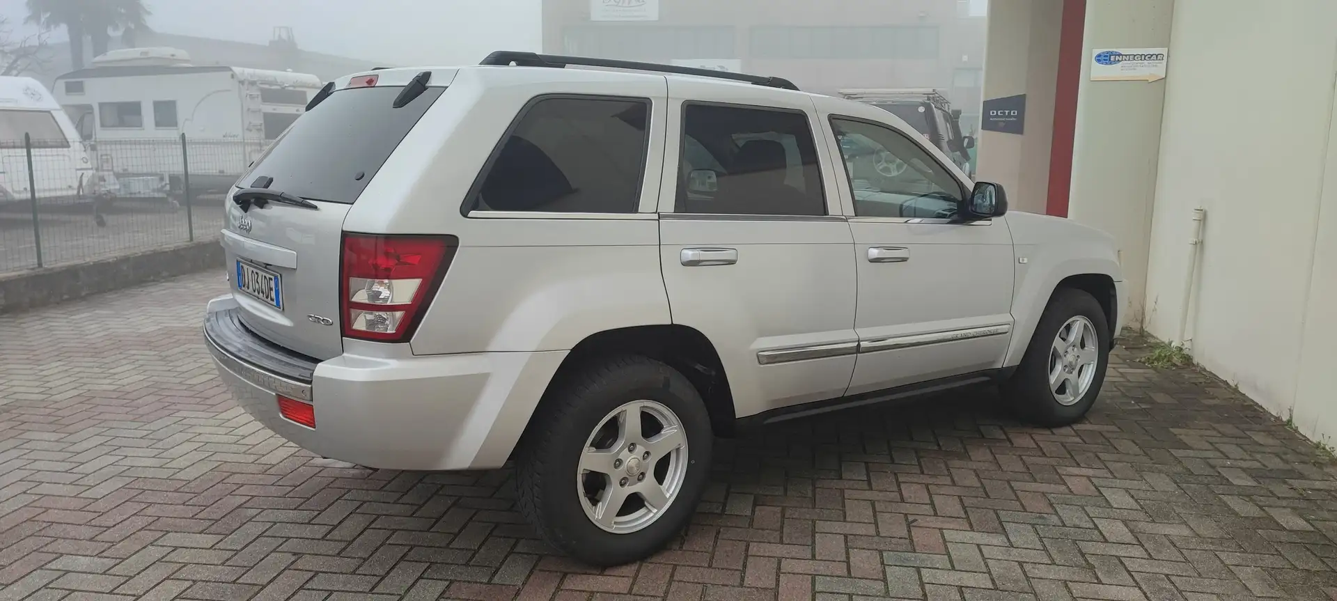 Jeep Grand Cherokee Grand+Cherokee+III+2005+3.0+V6+crd+Limited+auto Argento - 2