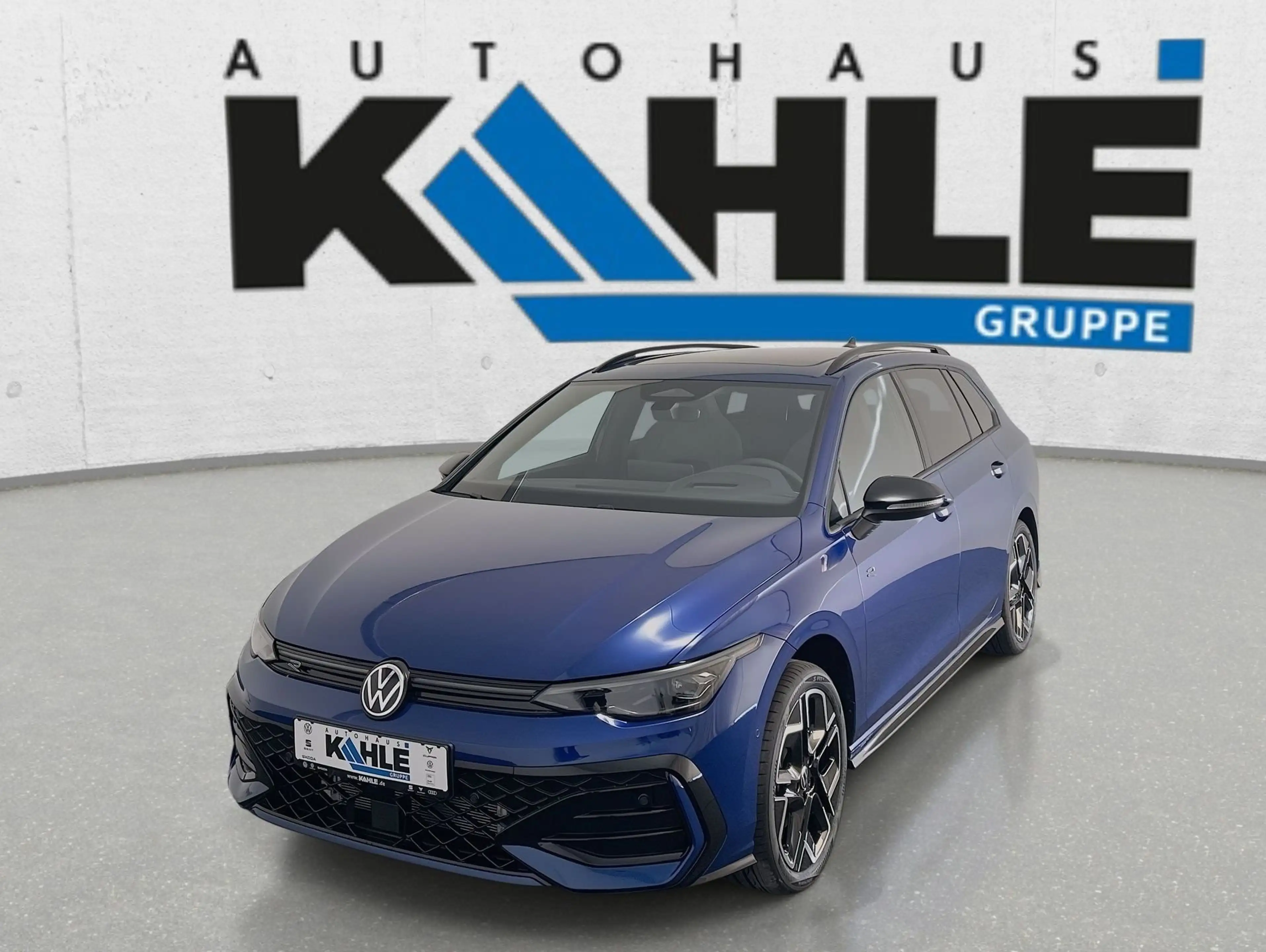 Volkswagen Golf Variant R-Line 2.0 l TDI DSG CarPlay Pano — photo 2