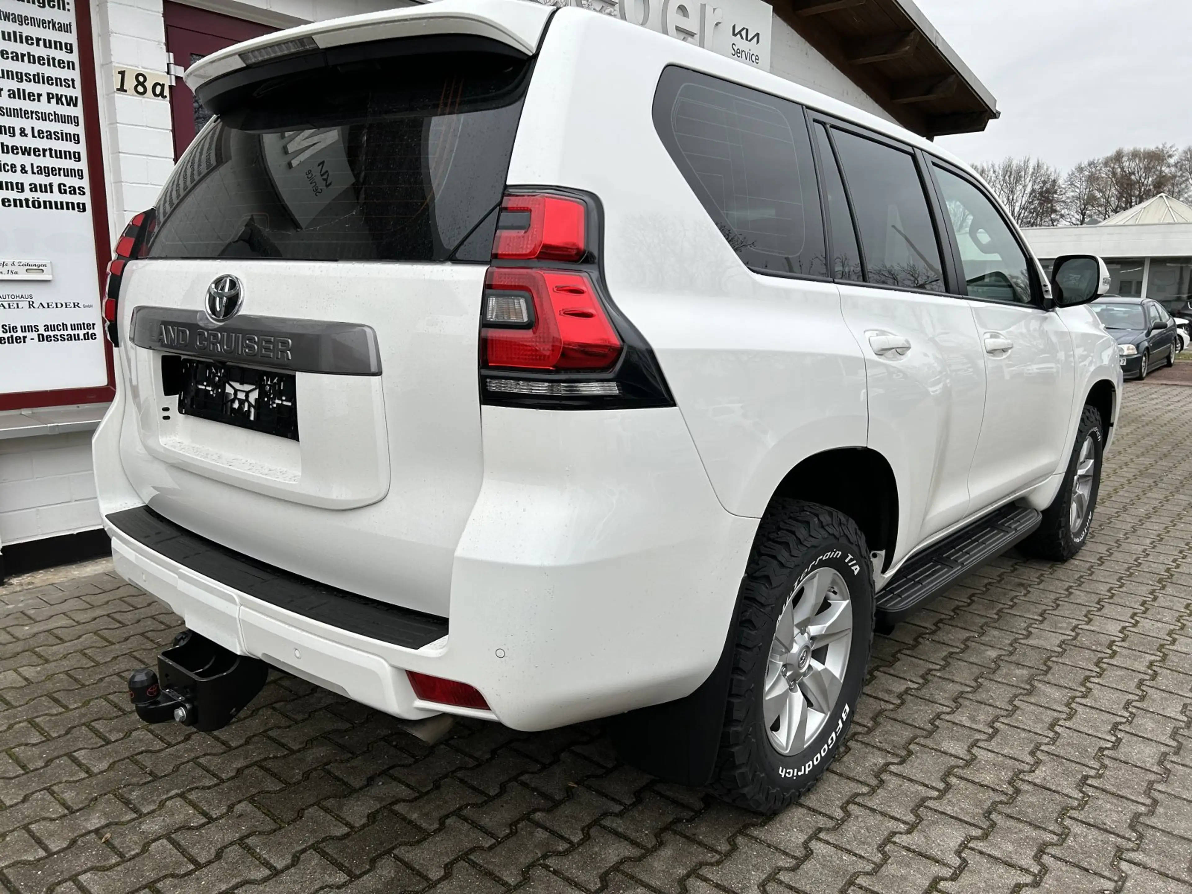 Toyota Land Cruiser AHK 3.5to LED Kamera — photo 3