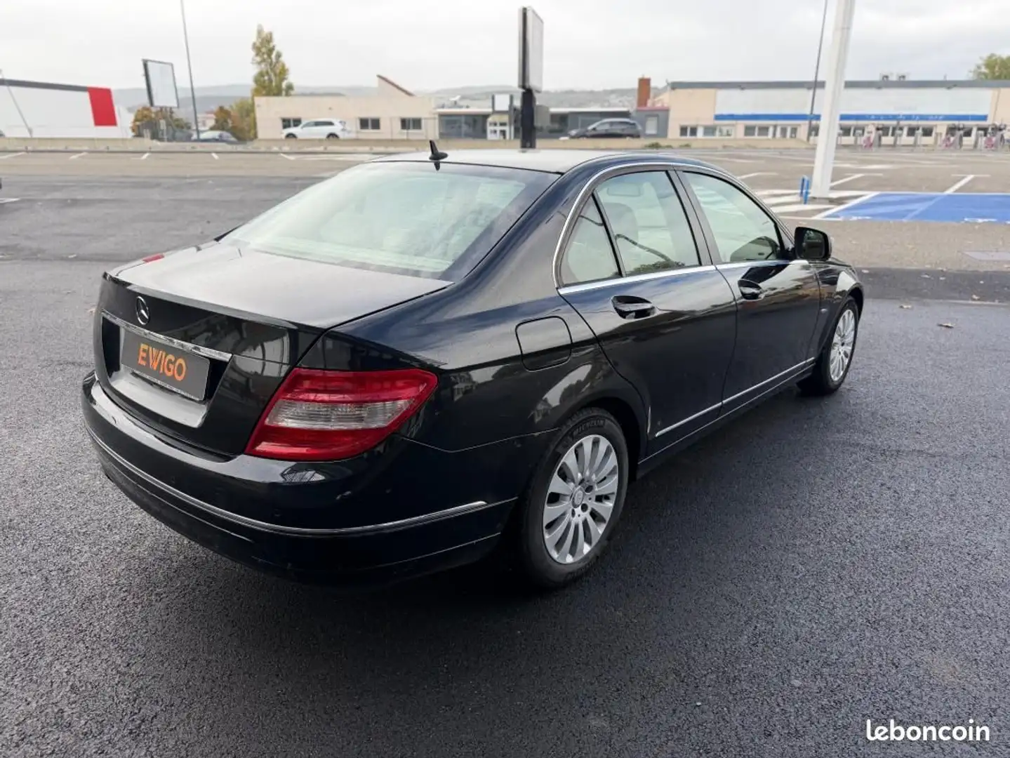 Mercedes-Benz C 220 Mercedes 2.2 220 CDI 170CH ELEGANCE BVA Noir - 2