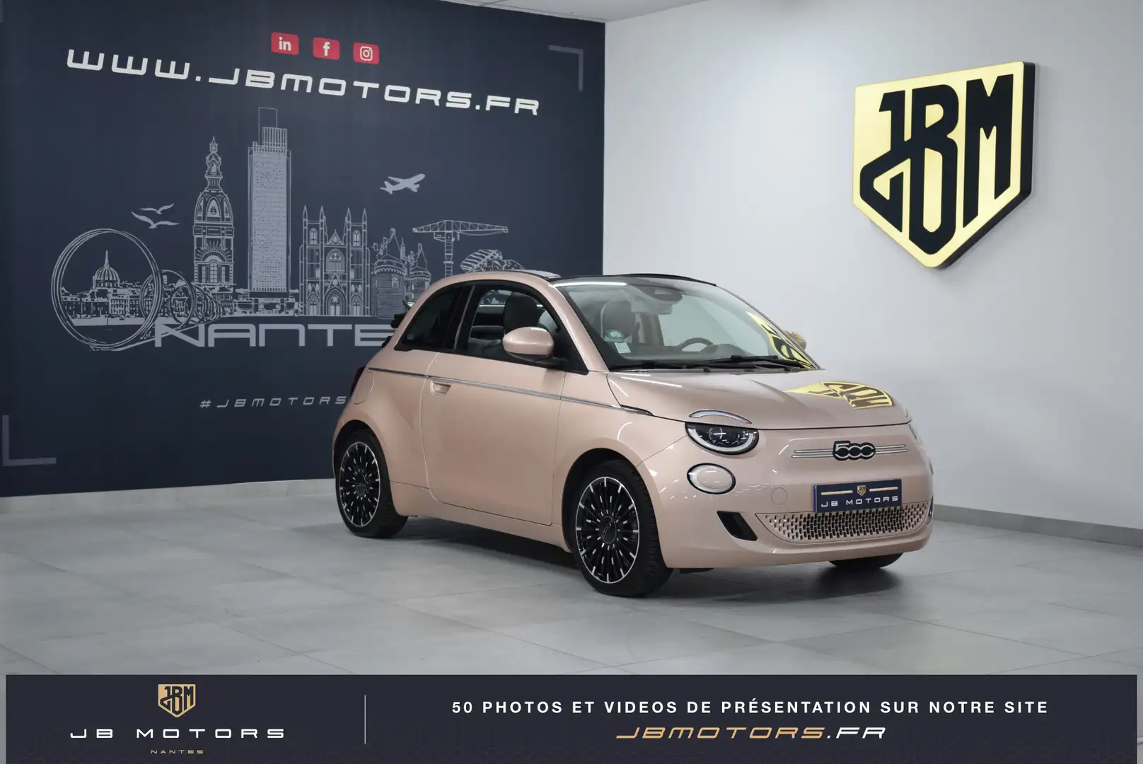 Fiat 500e 500C e 118 ch Icone SOH 99 % / LED / Jantes 17\u0027\u0027 / CarPlay... Rouge - 1