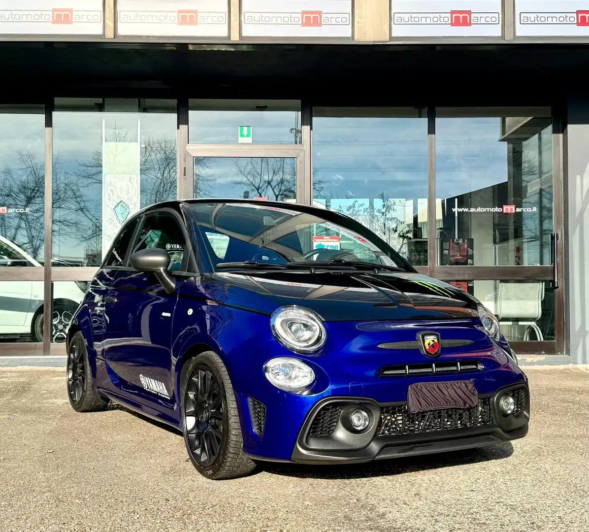 Abarth 595 1.4 T-Jet *MONSTER ENERGY YAMAHA* ONE of 2000 Azul - 1