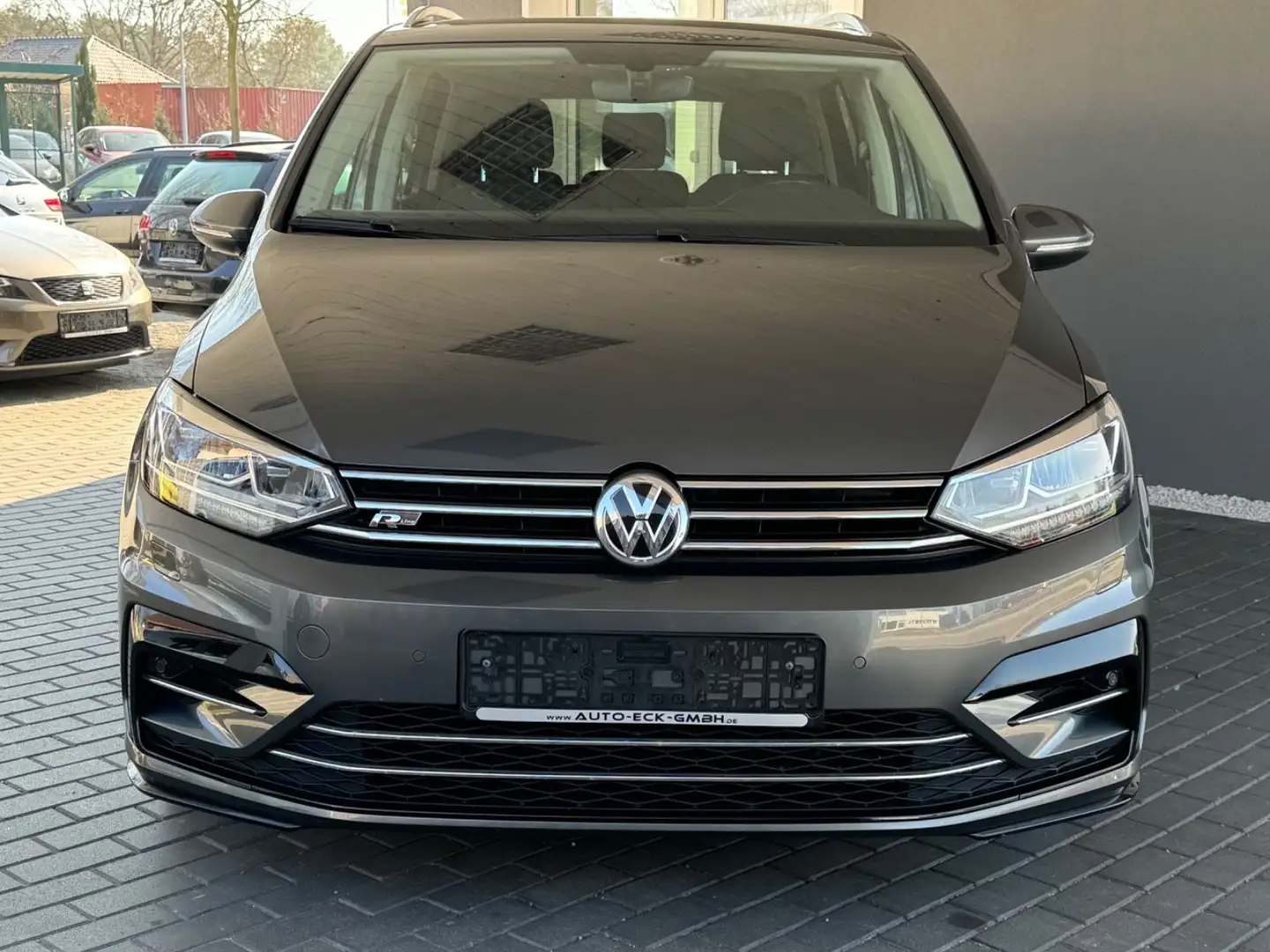 Volkswagen Touran 1.4 TSI | LED | Navi| ACC | R-line Grijs - 2