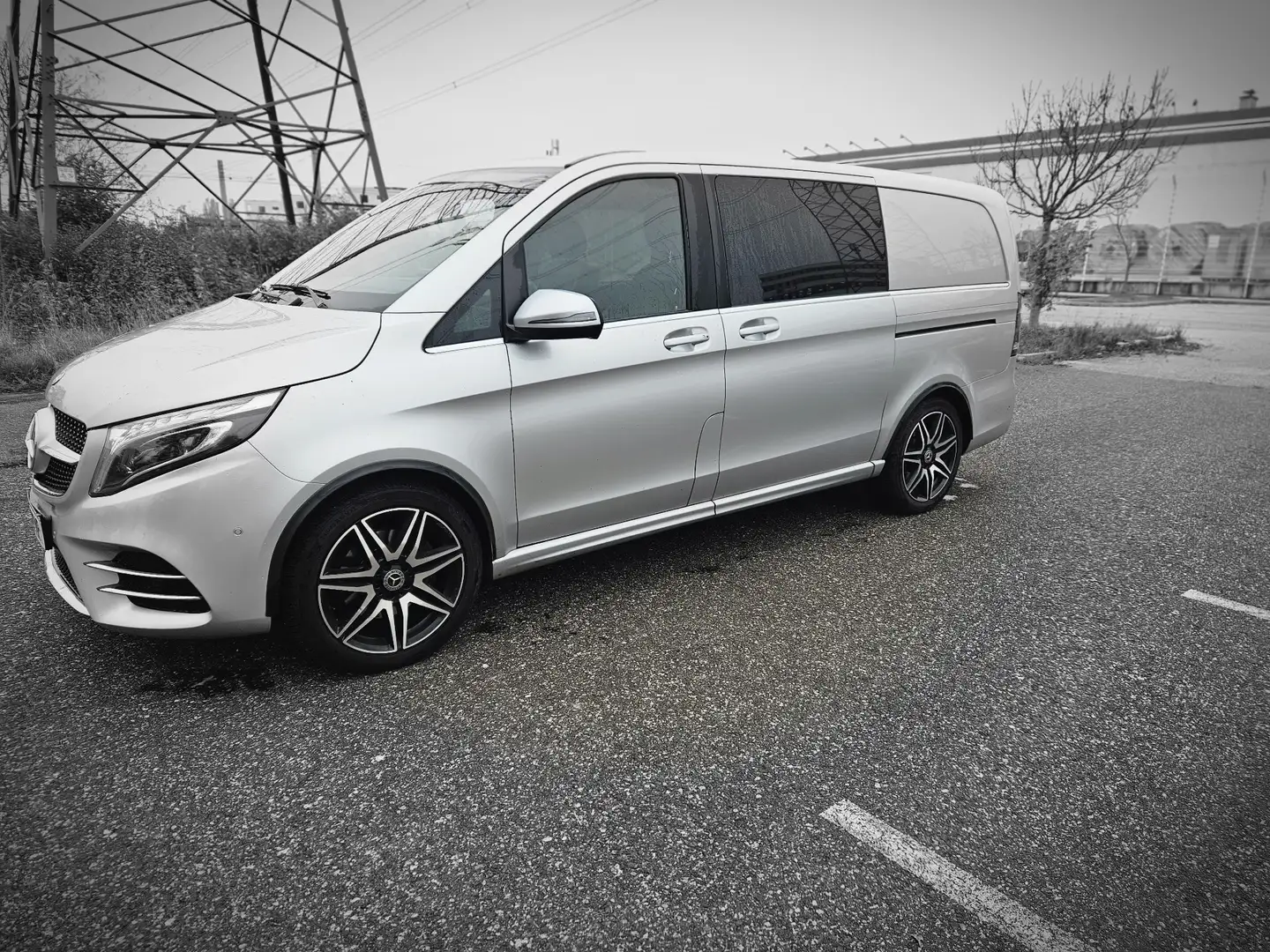 Mercedes-Benz V 300 d Kombi 4MATIC lang Avantgarde Aut. - 1