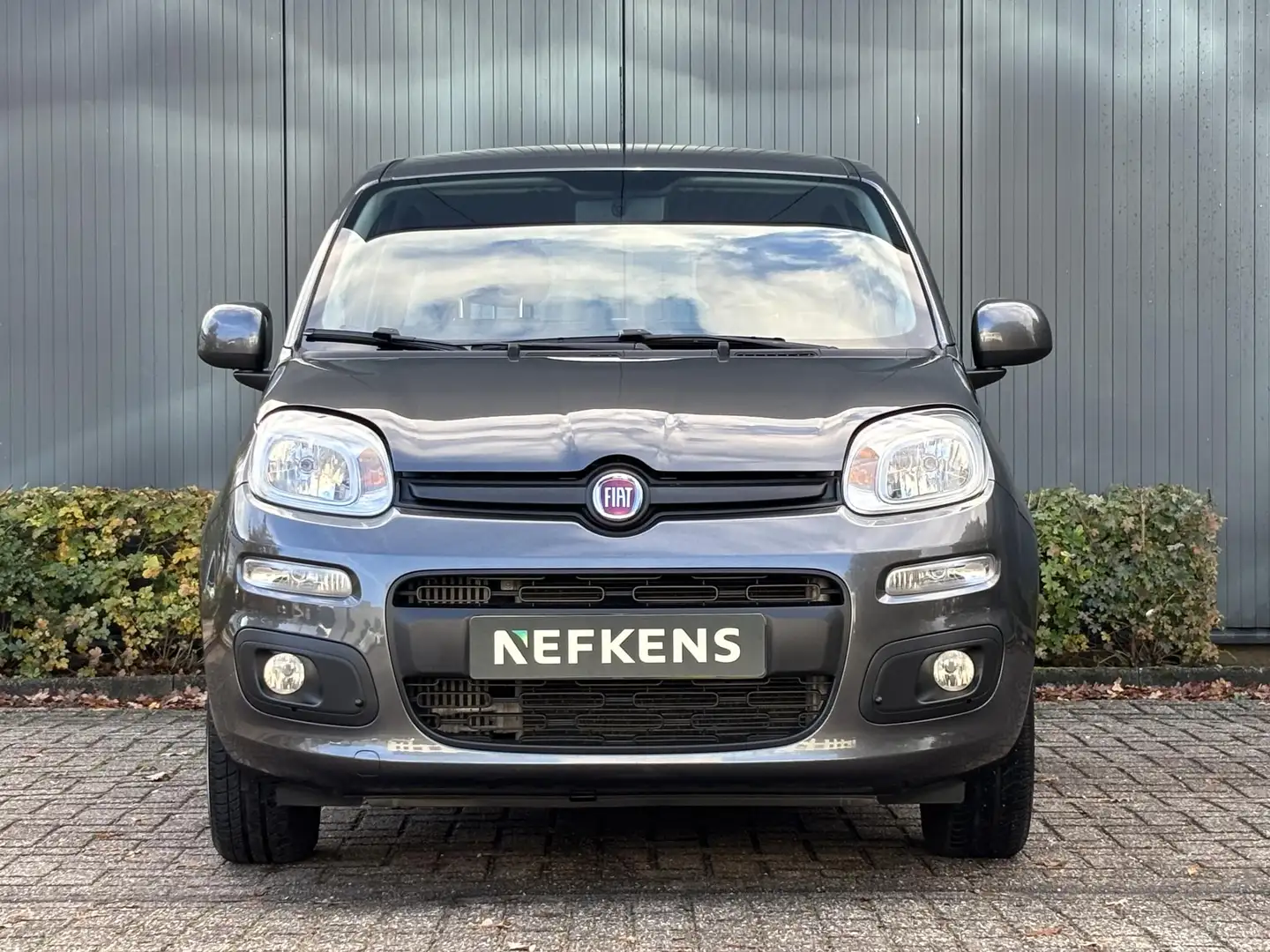 Fiat Panda TwinAir Turbo 80pk Lounge | 1ste eigenaar | Airco Grijs - 2